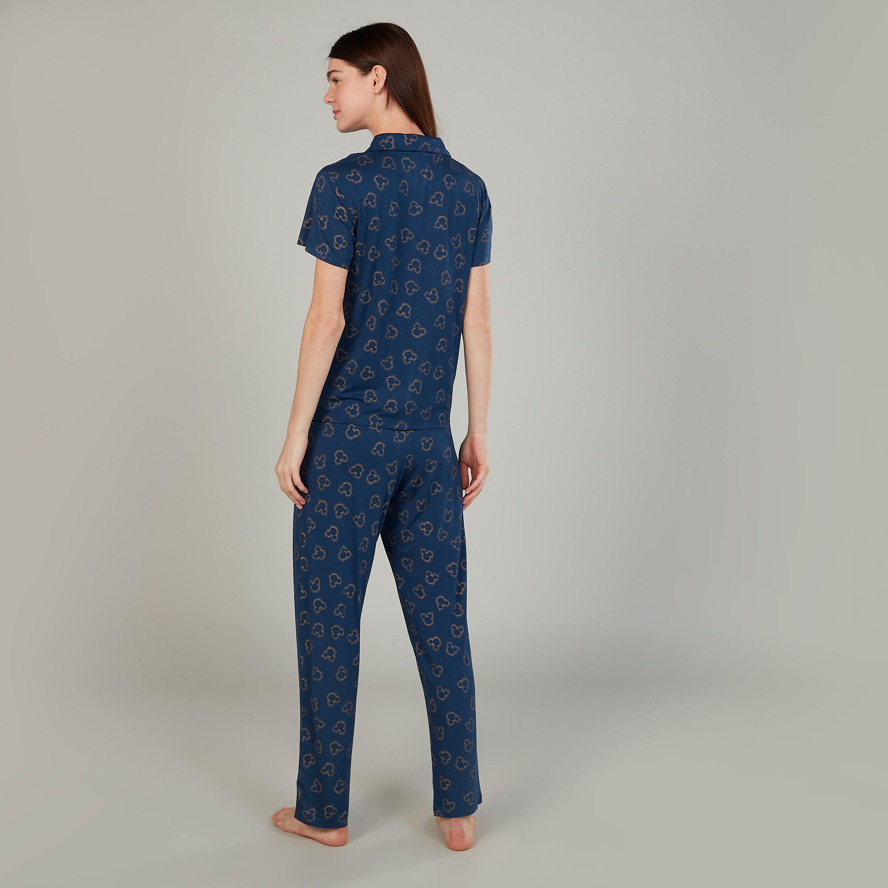 طقم بنطلون بيجاما وقميص بطبعات من ميكي ماوس-women-clothing-nightwear-pyjamas-longsets-image-4