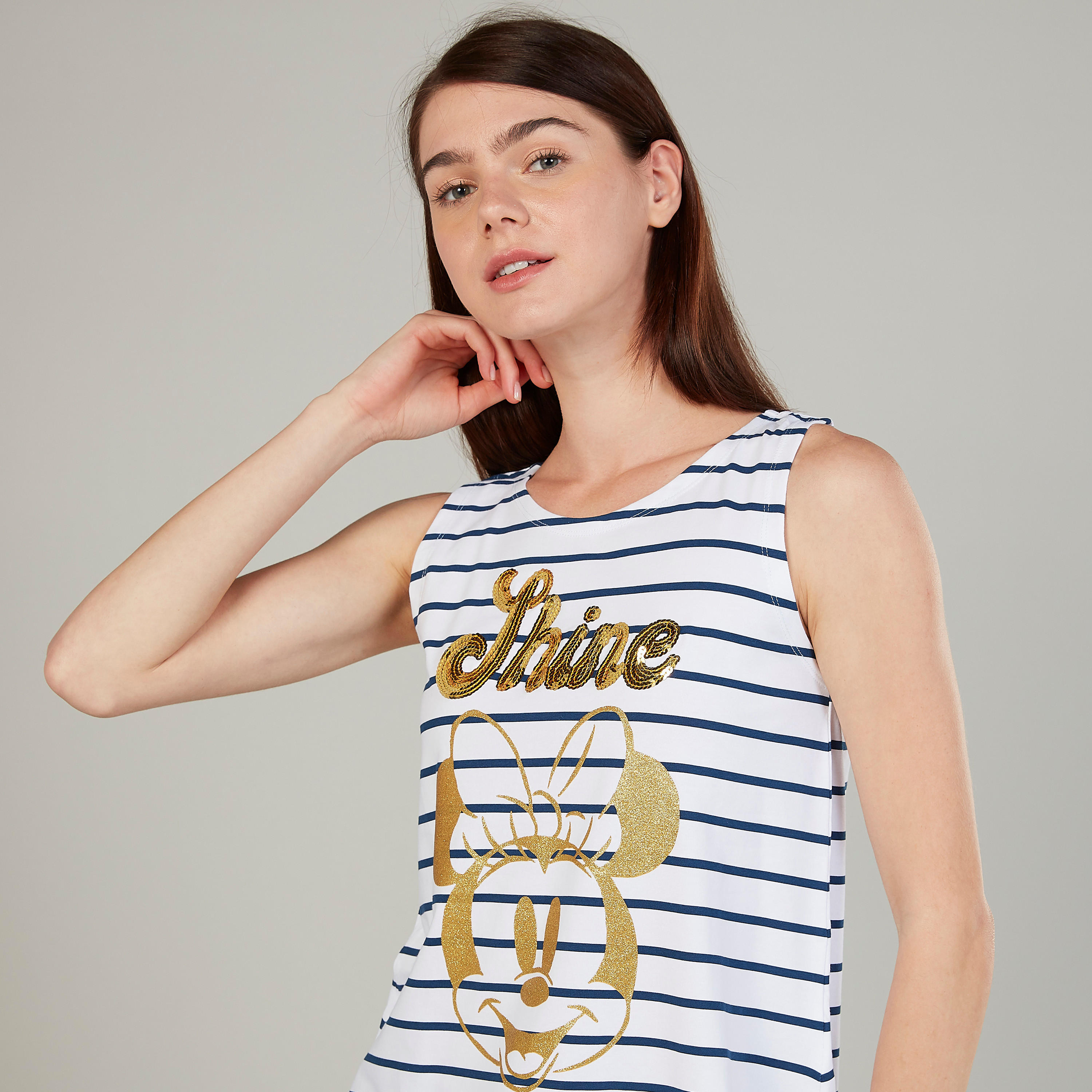 طقم شورت وتيشيرت دون أكمام بطبعات-women-clothing-nightwear-pyjamas-longsets-image-4