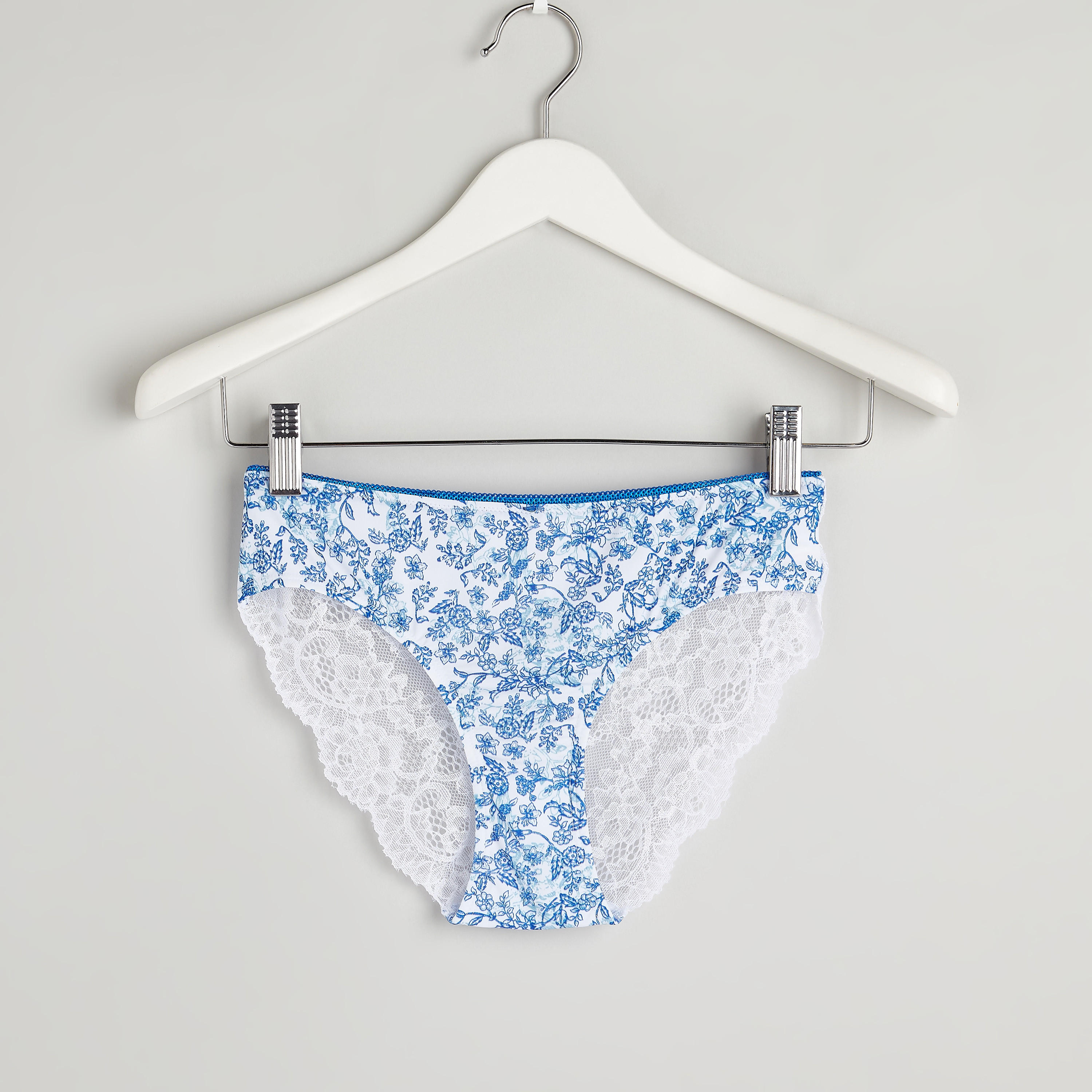 سراويل داخلية بخصر مطّاطي وتفاصيل دانتيل وطبعات-women-clothing-lingerie-panties-image-1