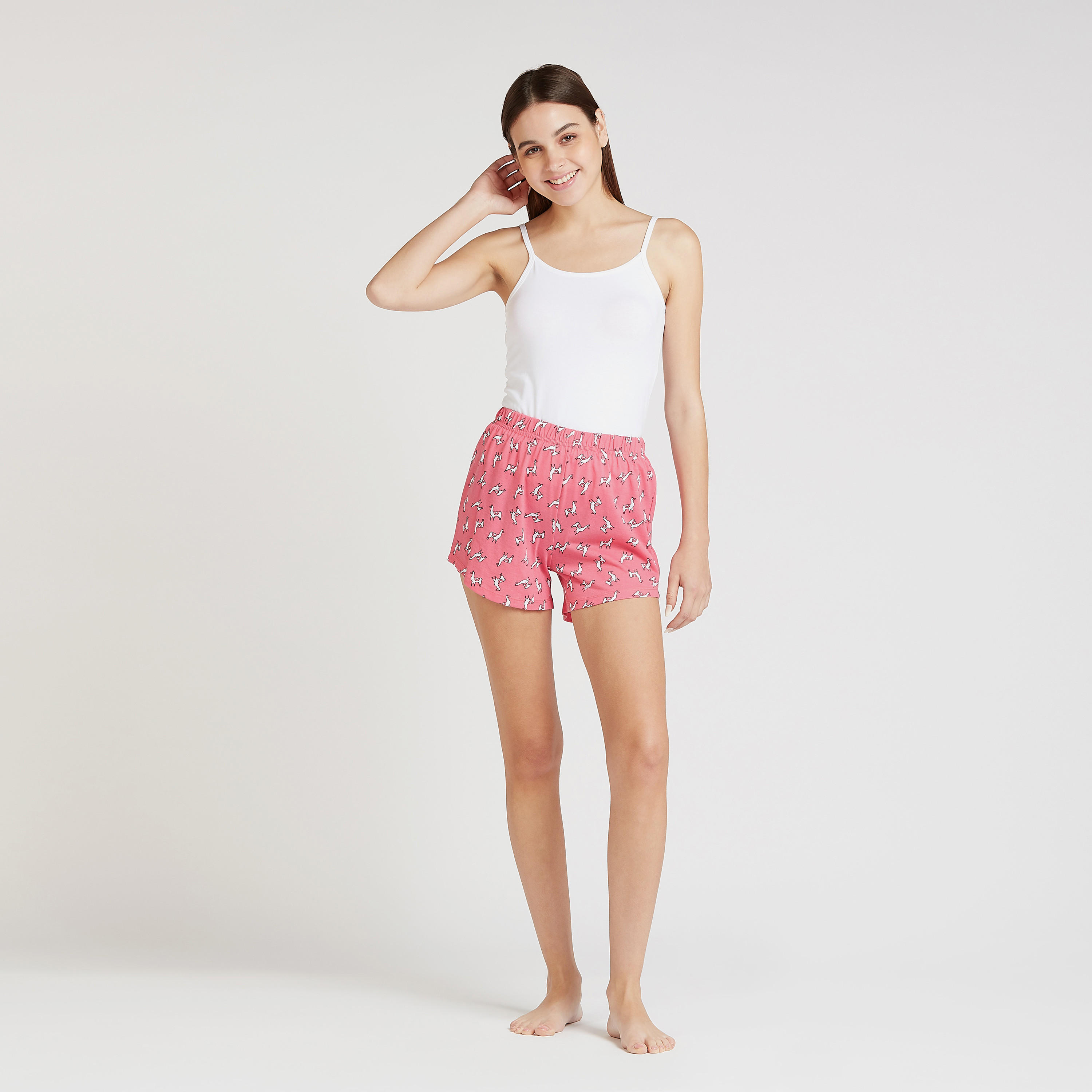 شورت بخصر مطّاطي وطبعات - طقم من قطعتين-women-clothing-nightwear-pyjamas-bottoms-image-3