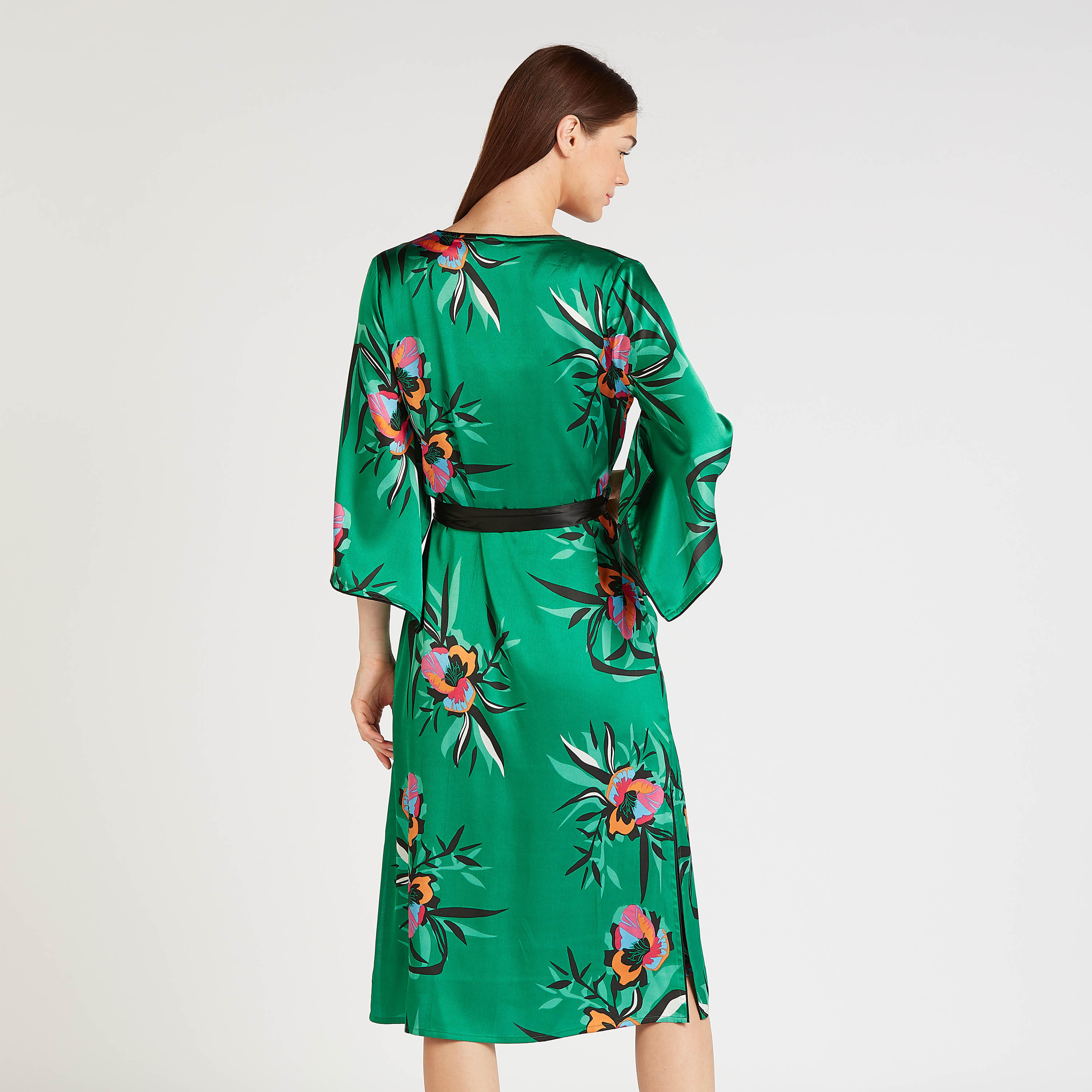 روب بأكمام واسعة ورباط وطبعات أزهار-women-clothing-nightwear-robes-image-3
