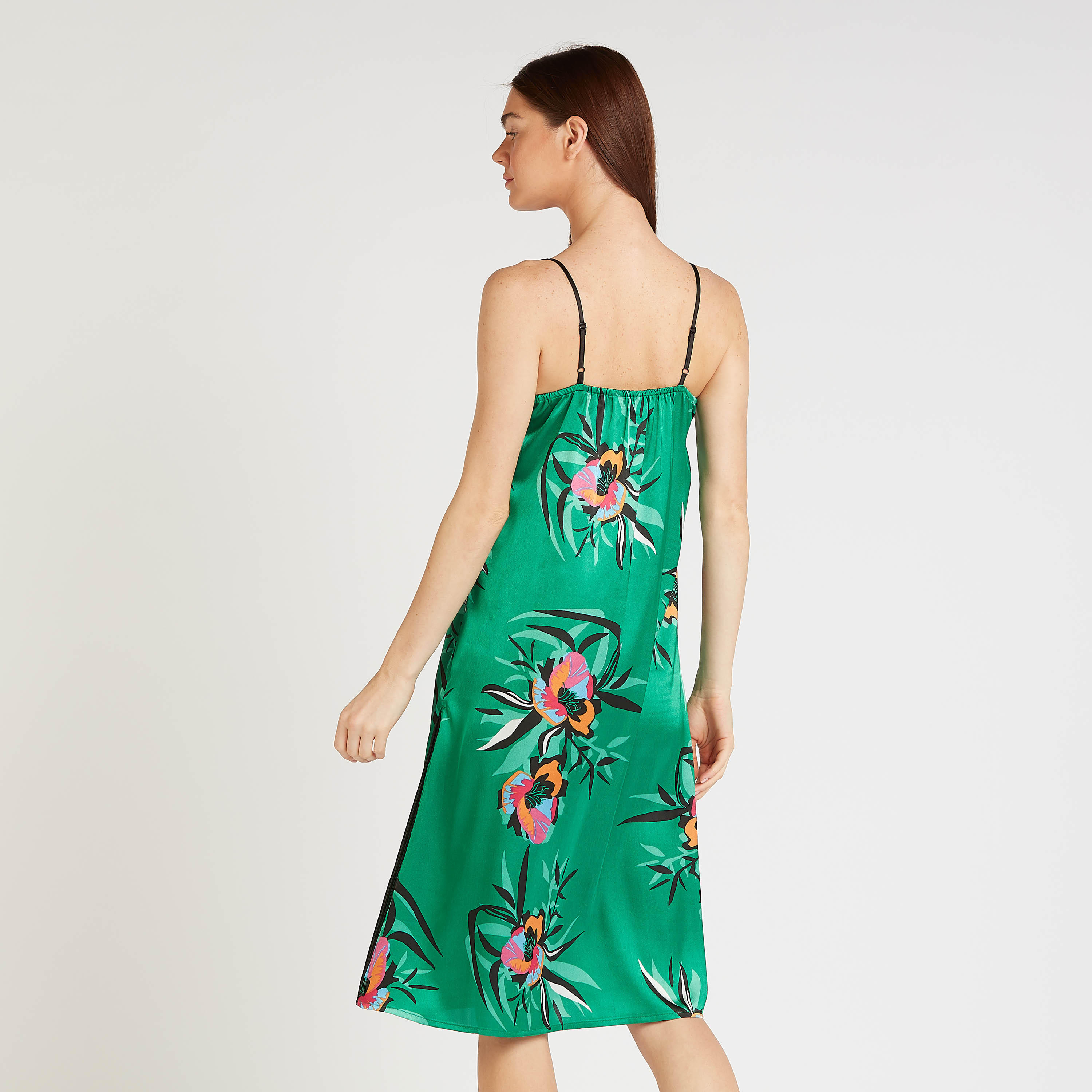 فستان نوم بأحزمة رفيعة وفتحة جانبية وطبعات أزهار-women-clothing-nightwear-nighties-image-4