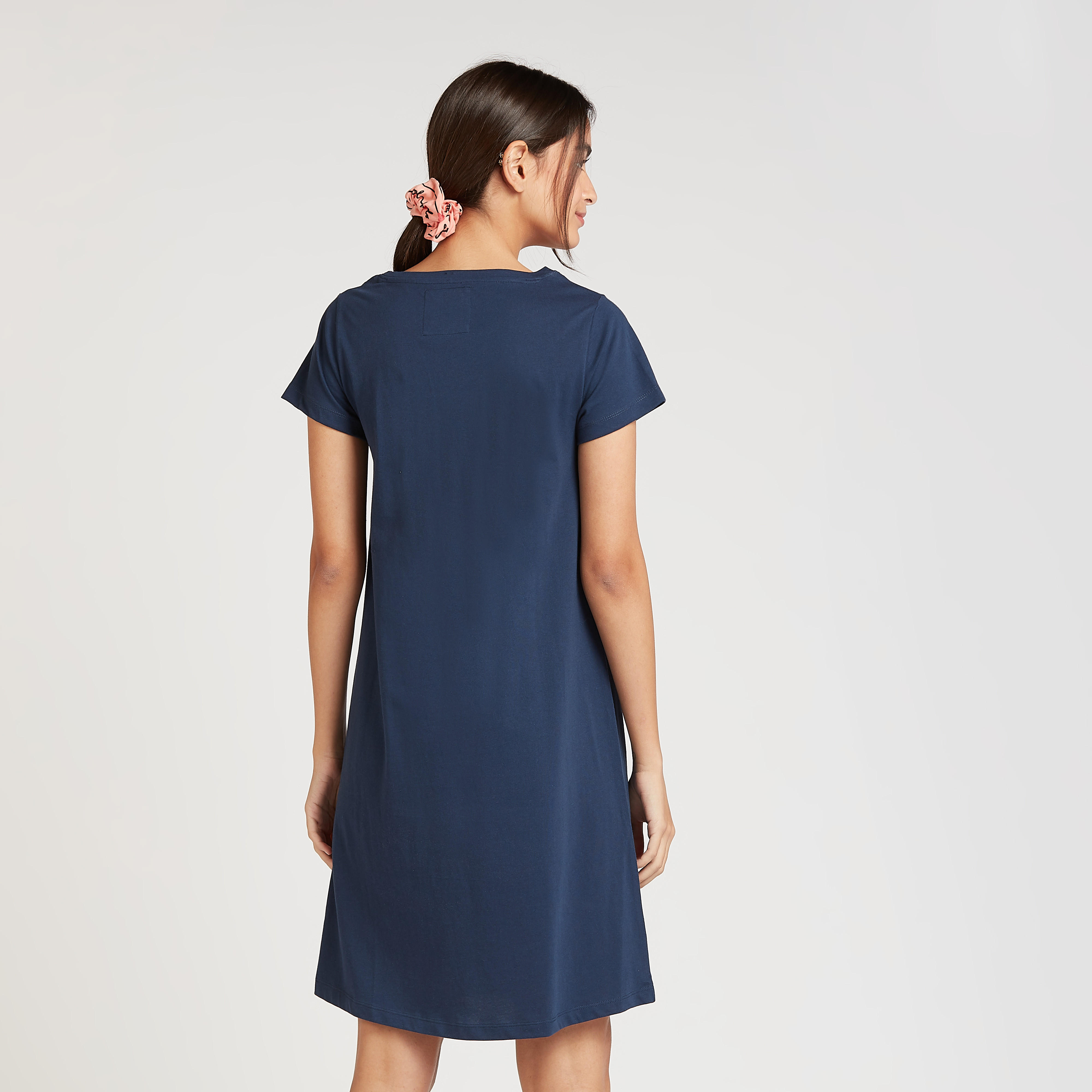 فستان نوم بياقة مستديرة وأكمام قصيرة وطبعات - طقم من قطعتين-women-clothing-nightwear-nighties-image-7