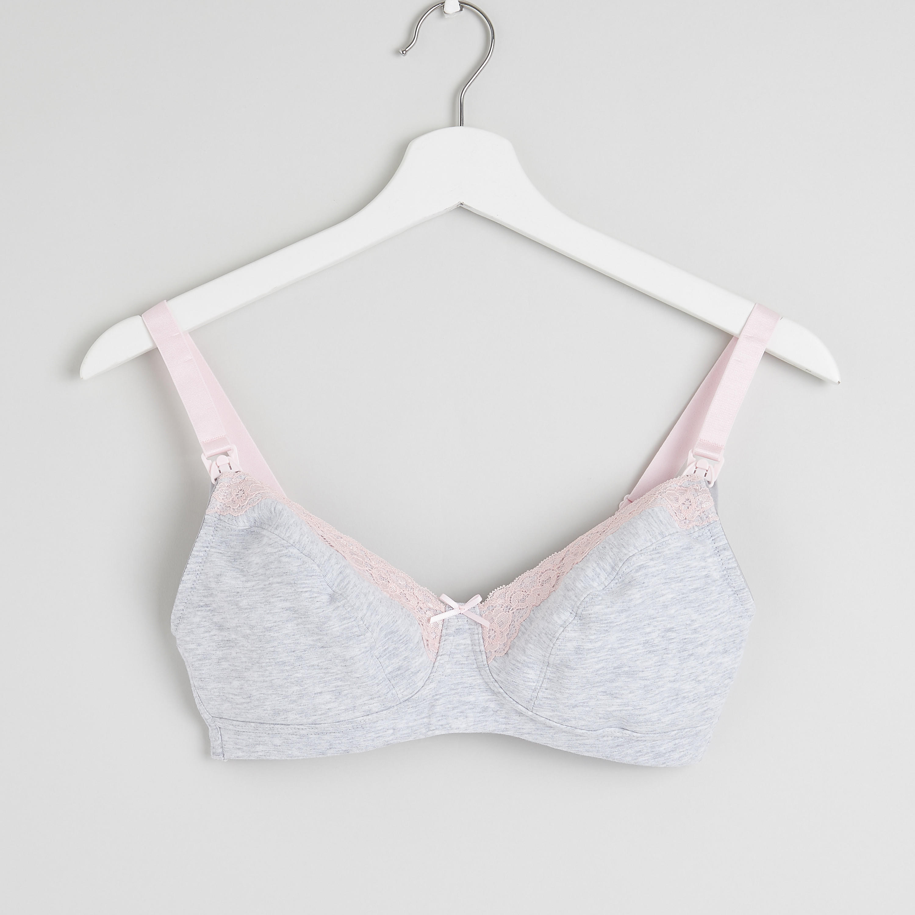 صدريّة أساسيّة بتفاصيل دانتيل بحمّالات رفيعة-women-clothing-lingerie-bras-image-3