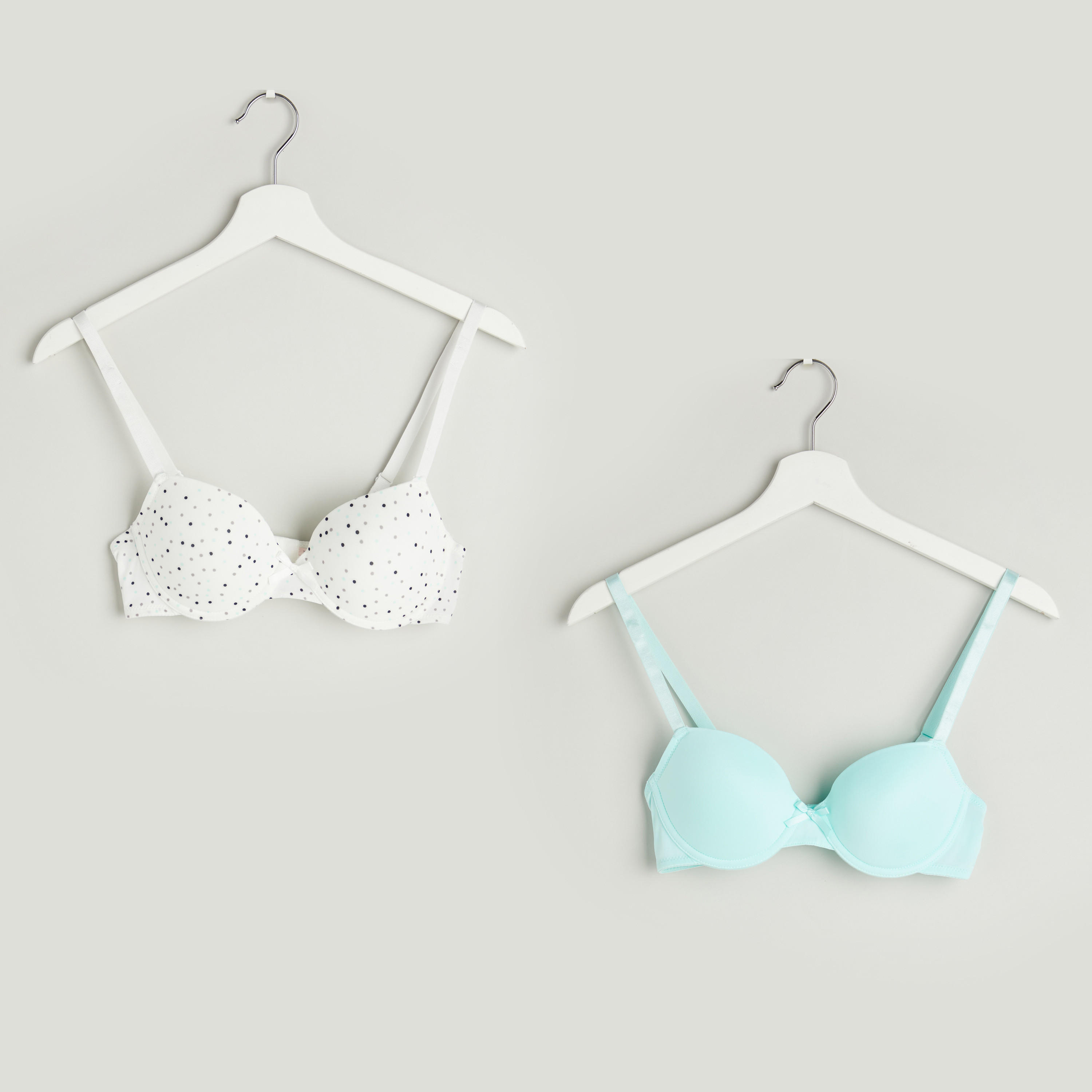 صدريّة تيشيرت متنوعة بمشبك إغلاق - طقم من قطعتين متنوعتين-women-clothing-lingerie-bras-image-5