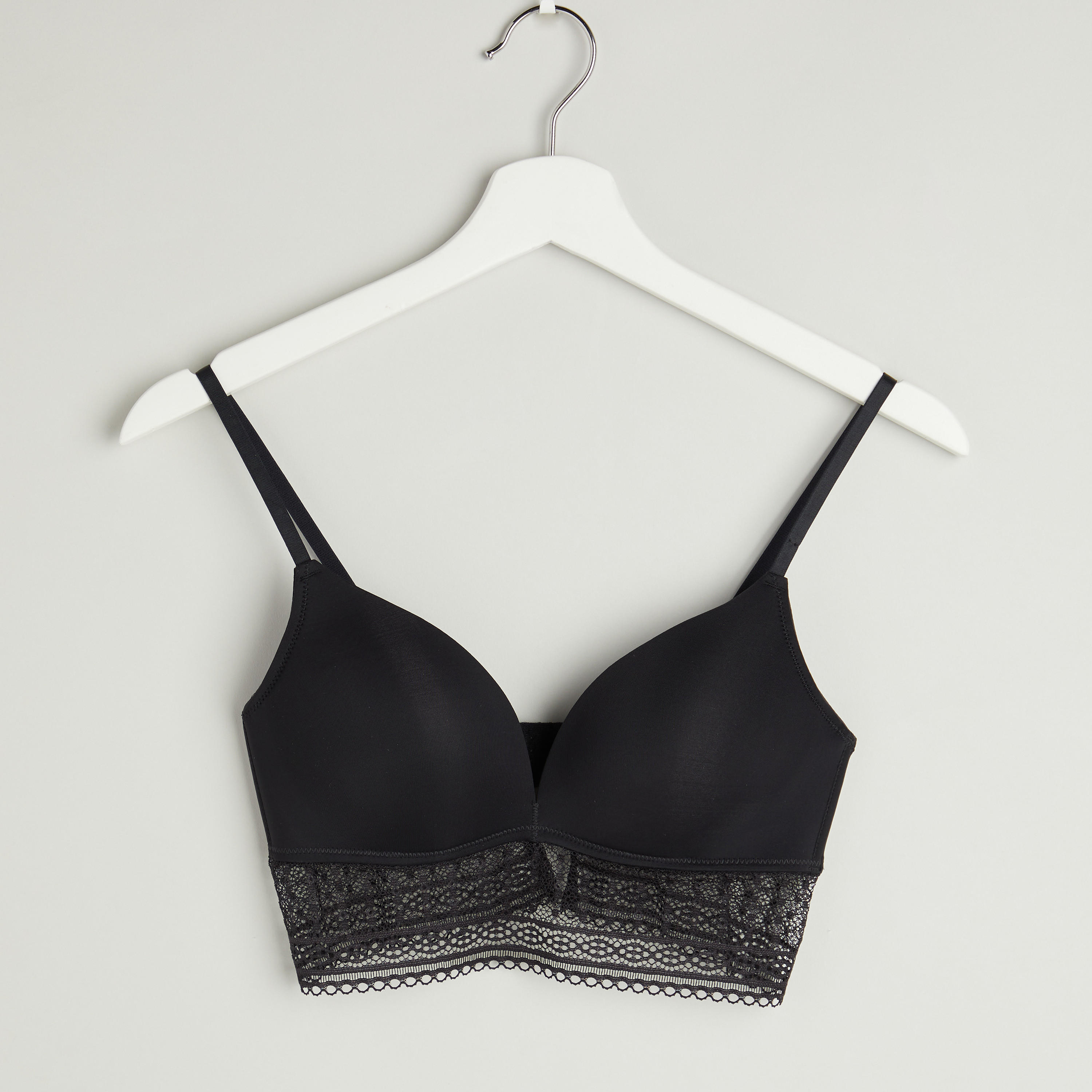 صدريّة دانتيل مبطّنة مع ملابس داخليّة- طقم من قطعتين-women-clothing-lingerie-lingeriesets-image-2
