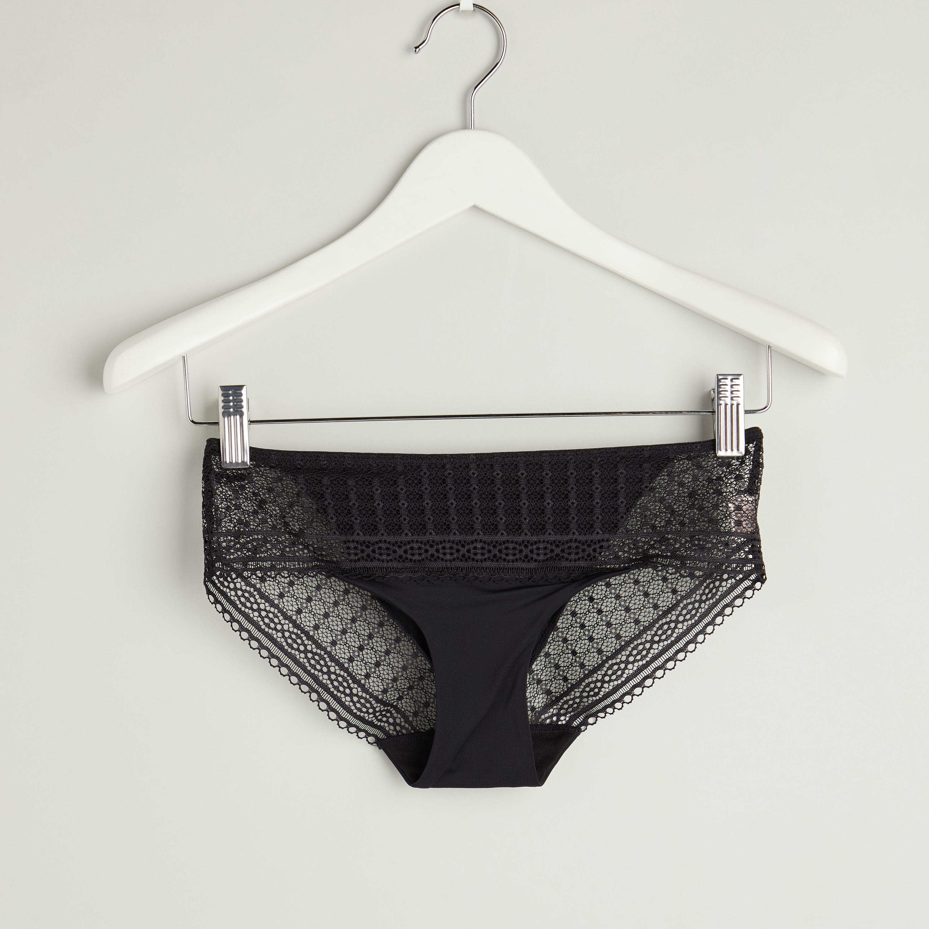 صدريّة دانتيل مبطّنة مع ملابس داخليّة- طقم من قطعتين-women-clothing-lingerie-lingeriesets-image-4