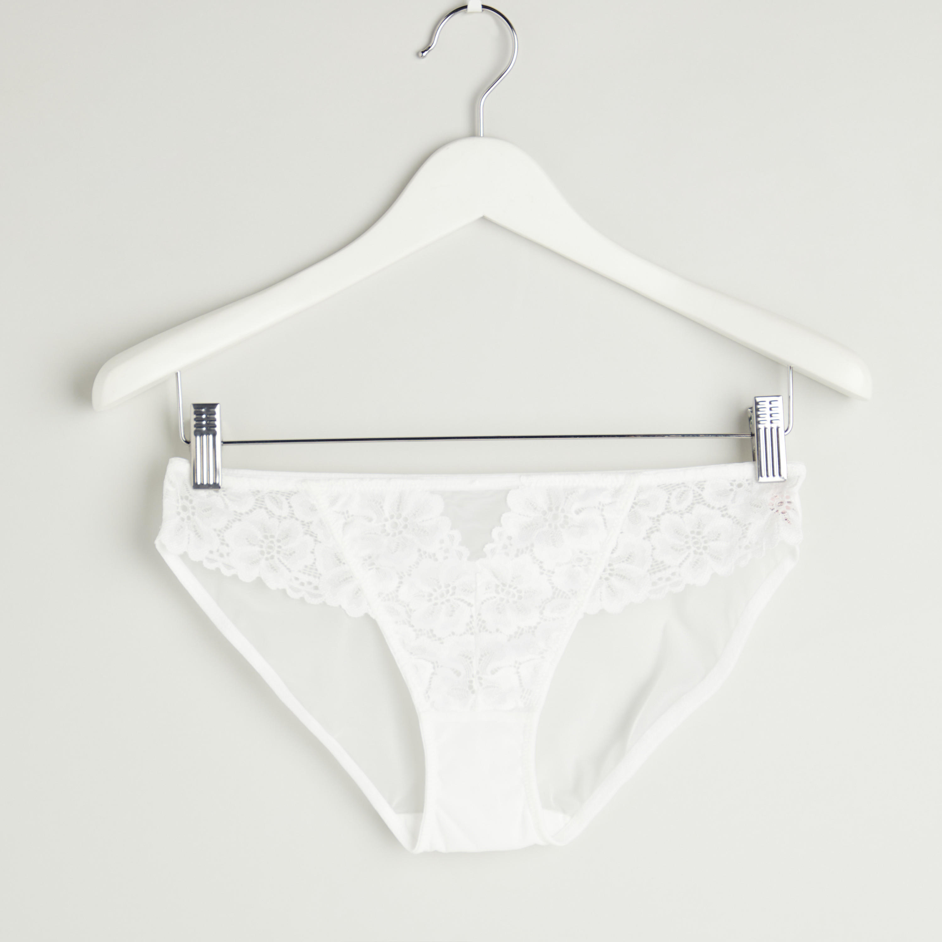 طقم سراويل داخلية وصدريّة دانتيل مبطّنة-women-clothing-lingerie-lingeriesets-image-4
