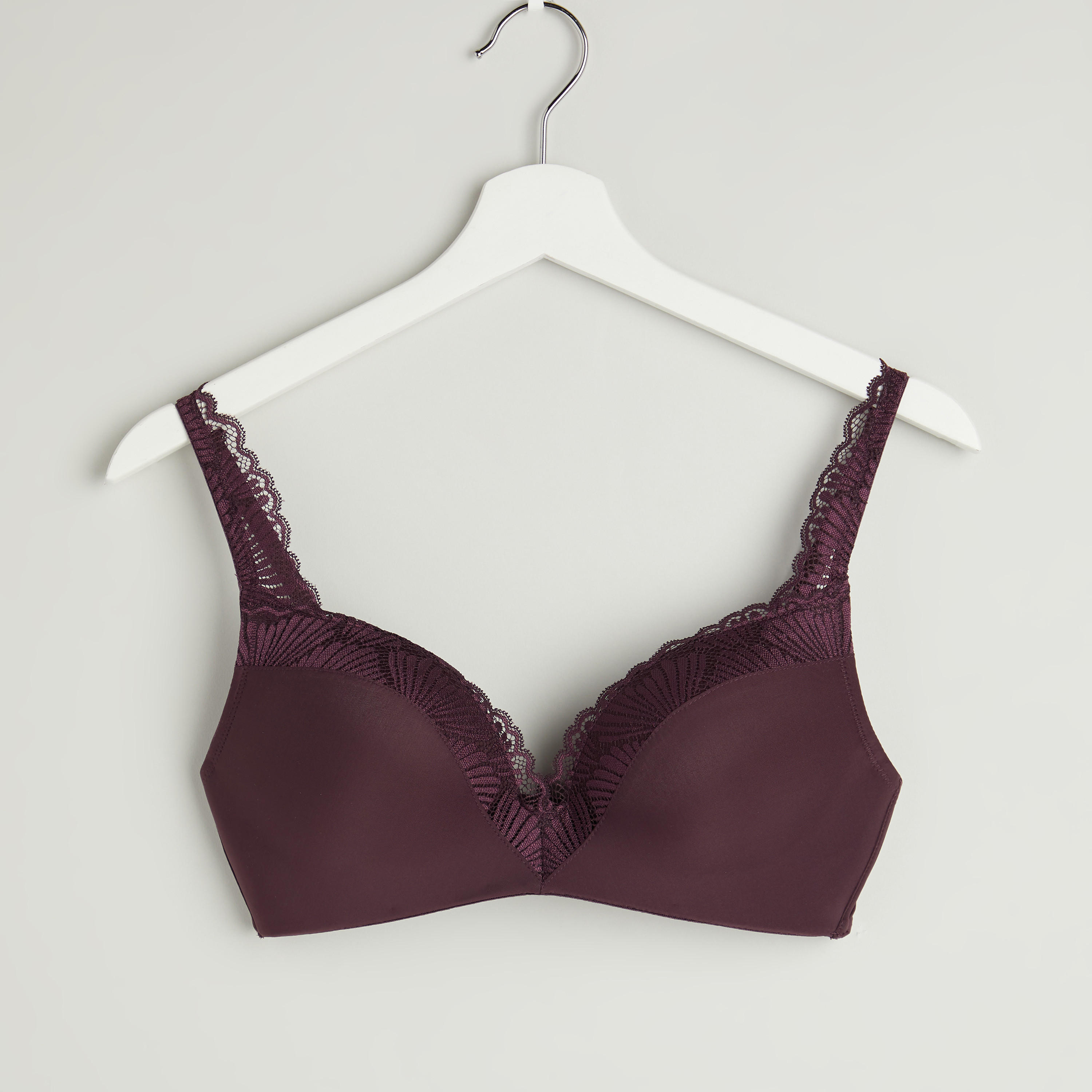 صدريّة مبطّنة بتقليمات دانتيل مع ملابس داخلية - طقم من قطعتين-women-clothing-lingerie-lingeriesets-image-2