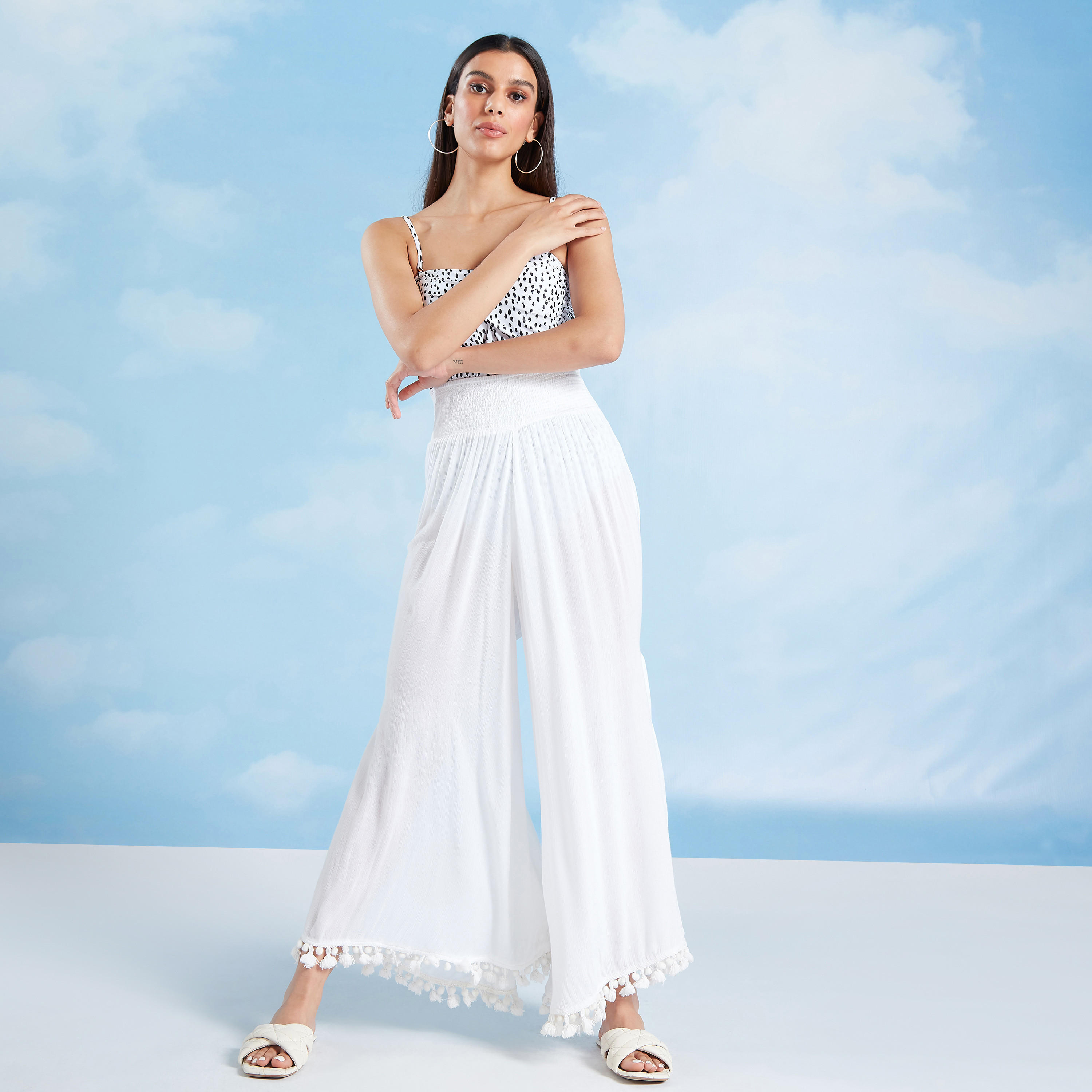 بنطلون بالازو كشكش بخصر مطّاطي واسع بشرابات-women-clothing-swimandbeach-beachwear-image-2