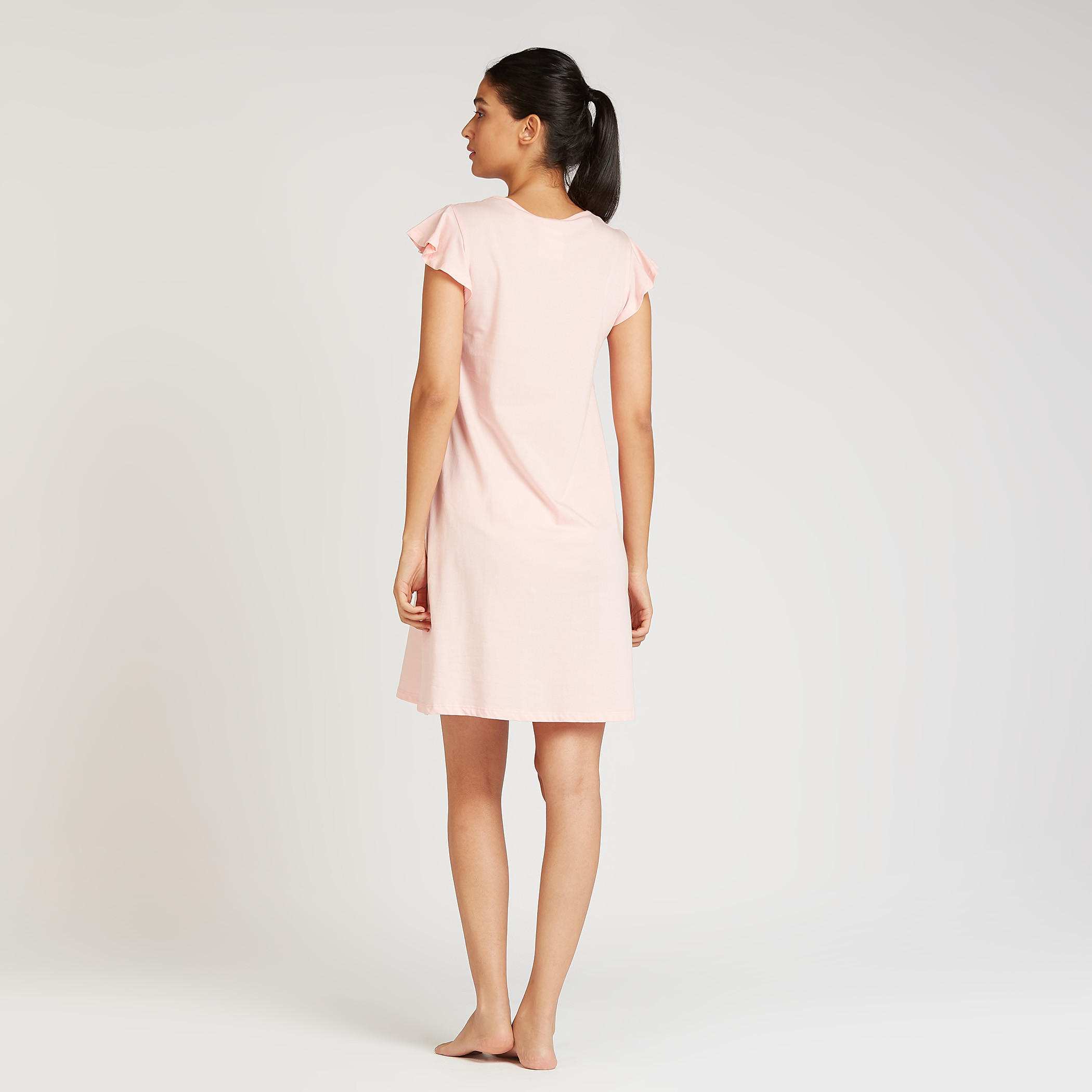 فستان نوم بياقة ضيّقة وأكمام كاب بطبعات- طقم من قطعتين-women-clothing-nightwear-nighties-image-5