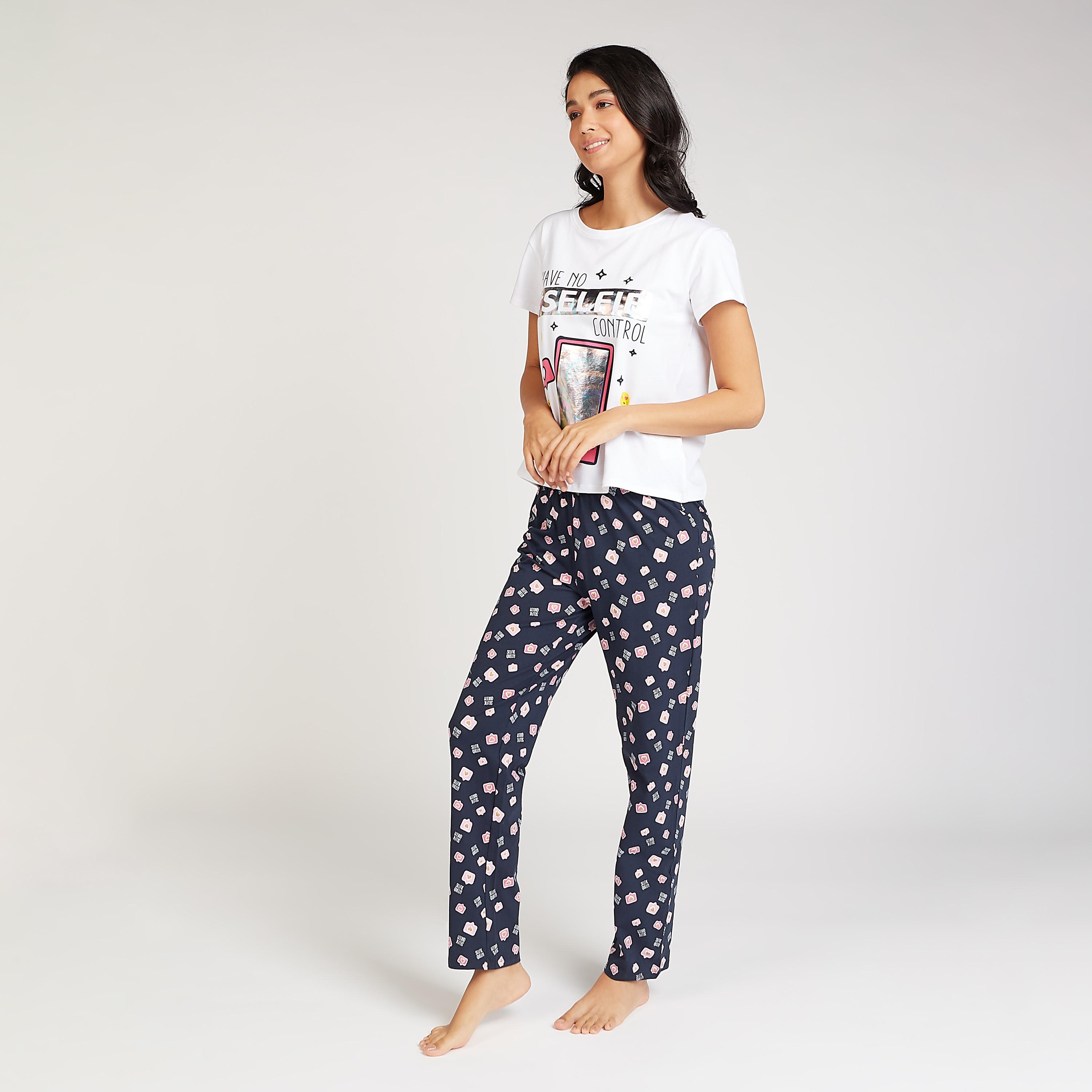 طقم ملابس نوم 3 قطع بطبعات-women-clothing-nightwear-pyjamas-longsets-image-5