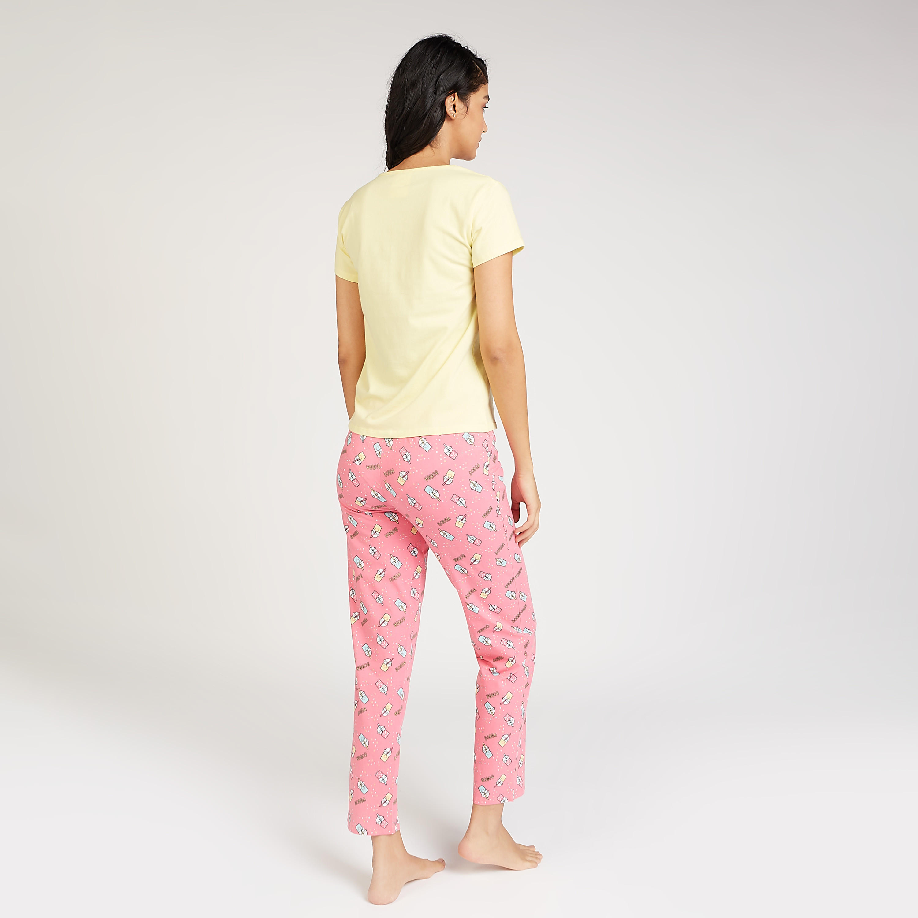 طقم ملابس نوم بطبعات - 3 قطع-women-clothing-nightwear-pyjamas-longsets-image-3