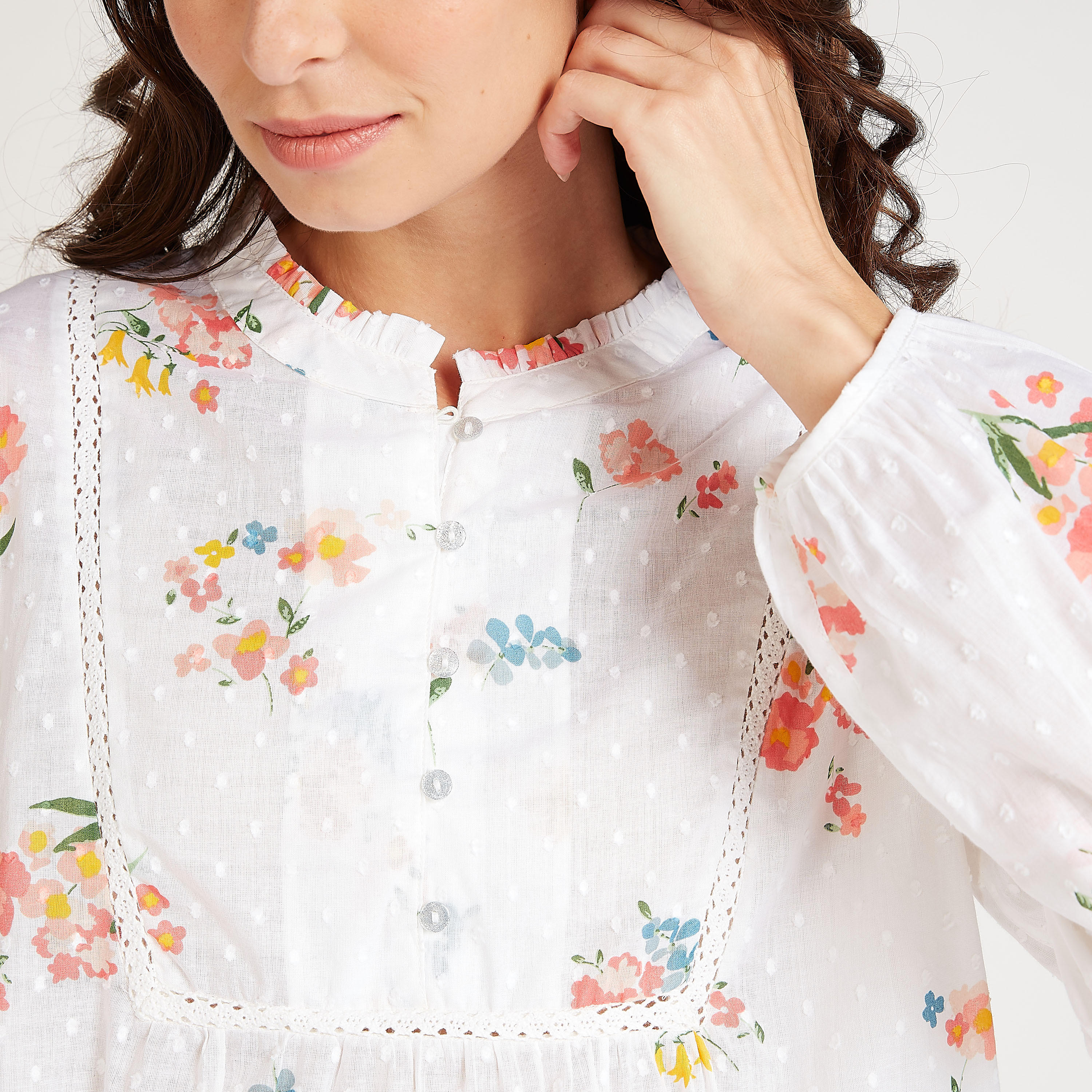 طقم مستدام بنطلون بيجاما وبلوزة بياقة ماندارين وطبعات-women-clothing-nightwear-pyjamas-longsets-image-4