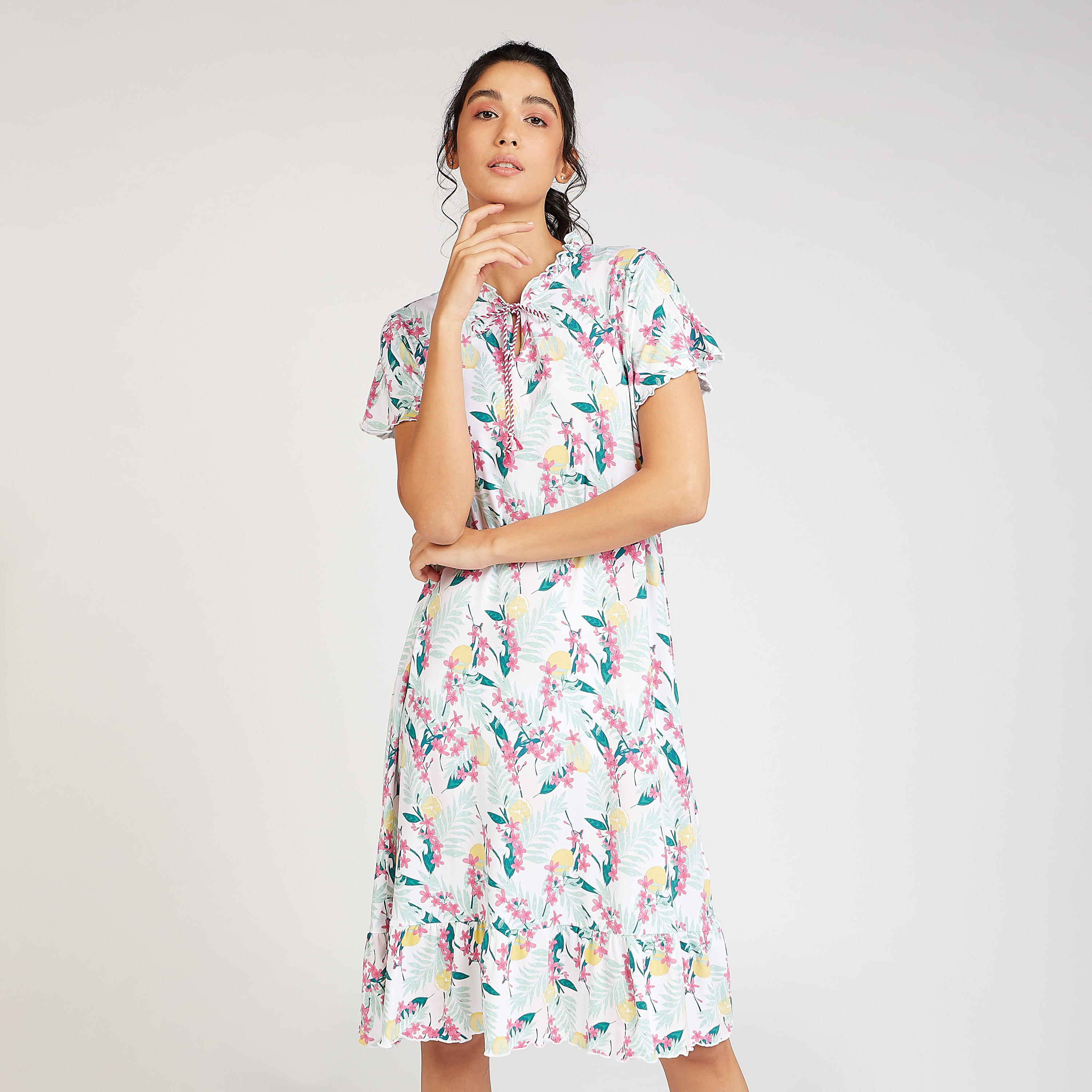 فستان نوم مستدام بأكمام كاب وأربطة وطبعات-women-clothing-nightwear-nighties-image-1