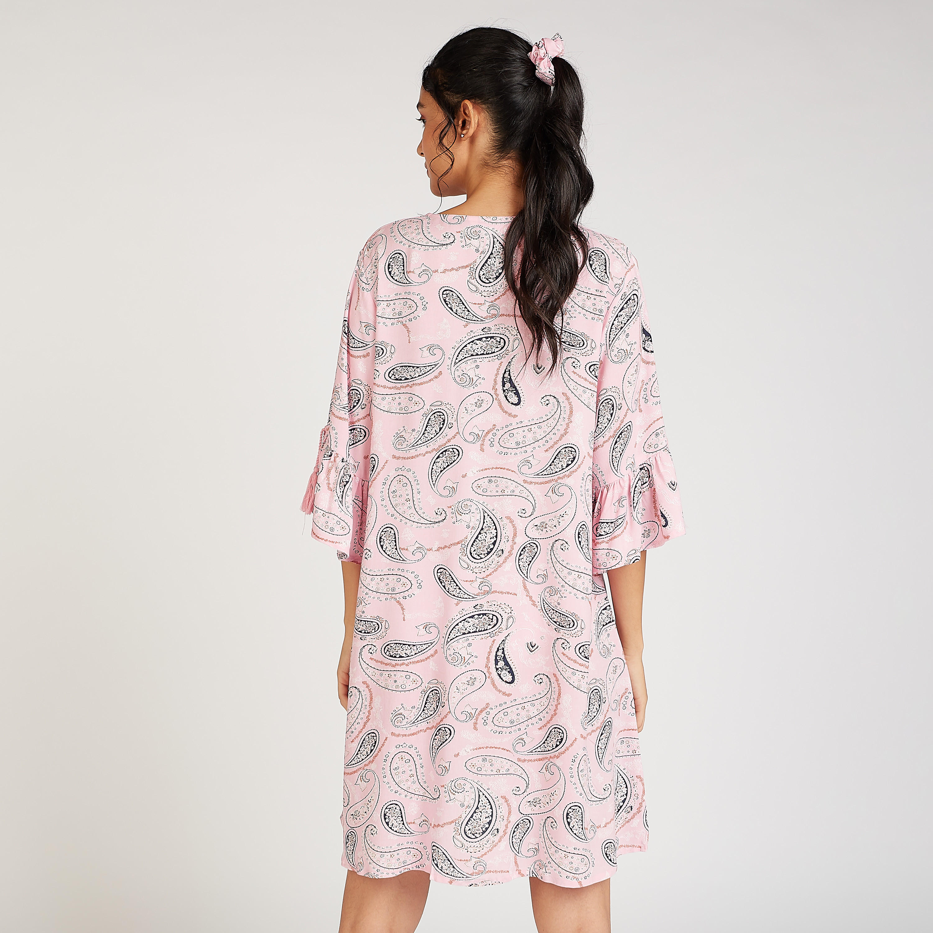 طقم فساتين نوم مستدامة متنوّعة بأكمام واسعة - قطعتين-women-clothing-nightwear-nighties-image-5