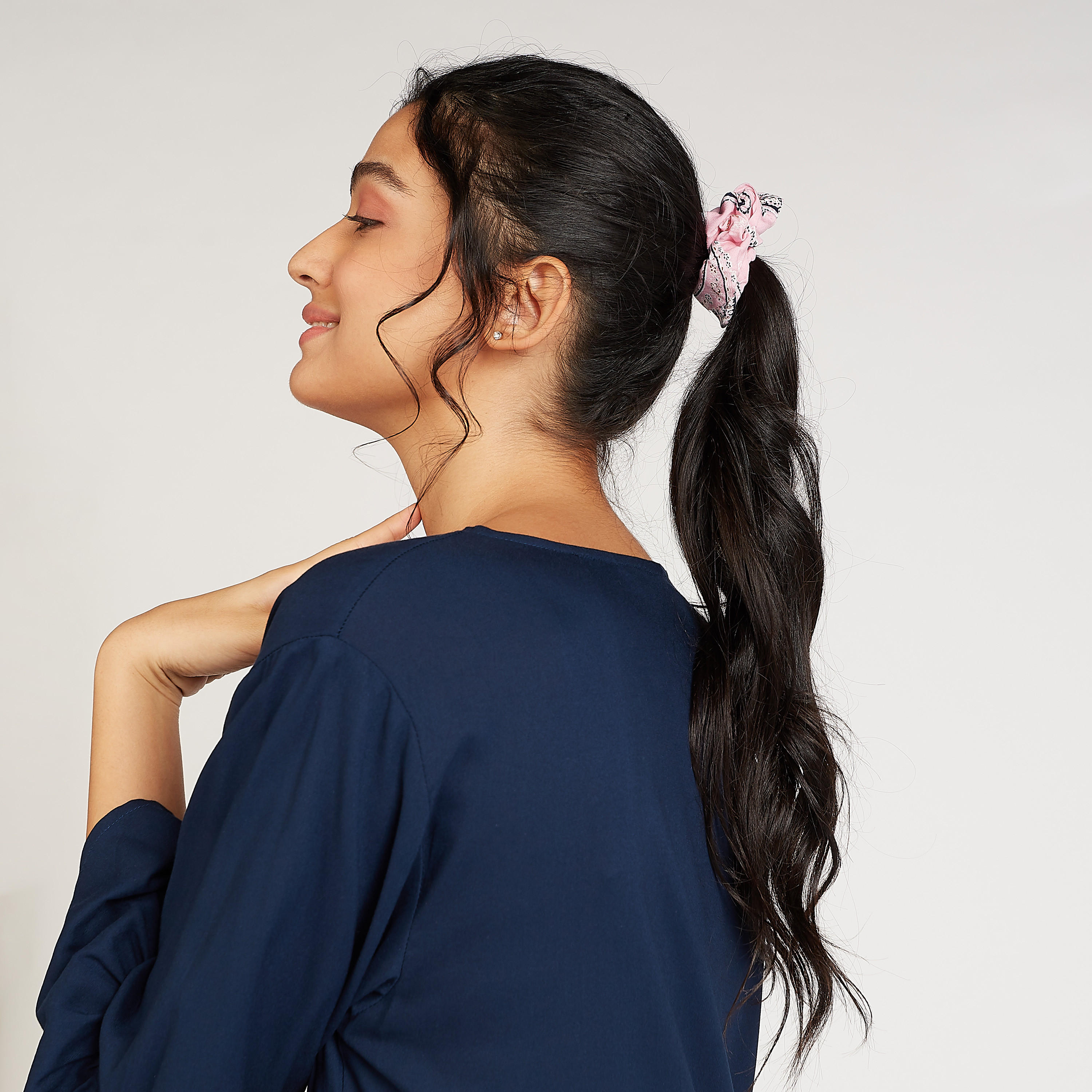 طقم فساتين نوم مستدامة متنوّعة بأكمام واسعة - قطعتين-women-clothing-nightwear-nighties-image-8