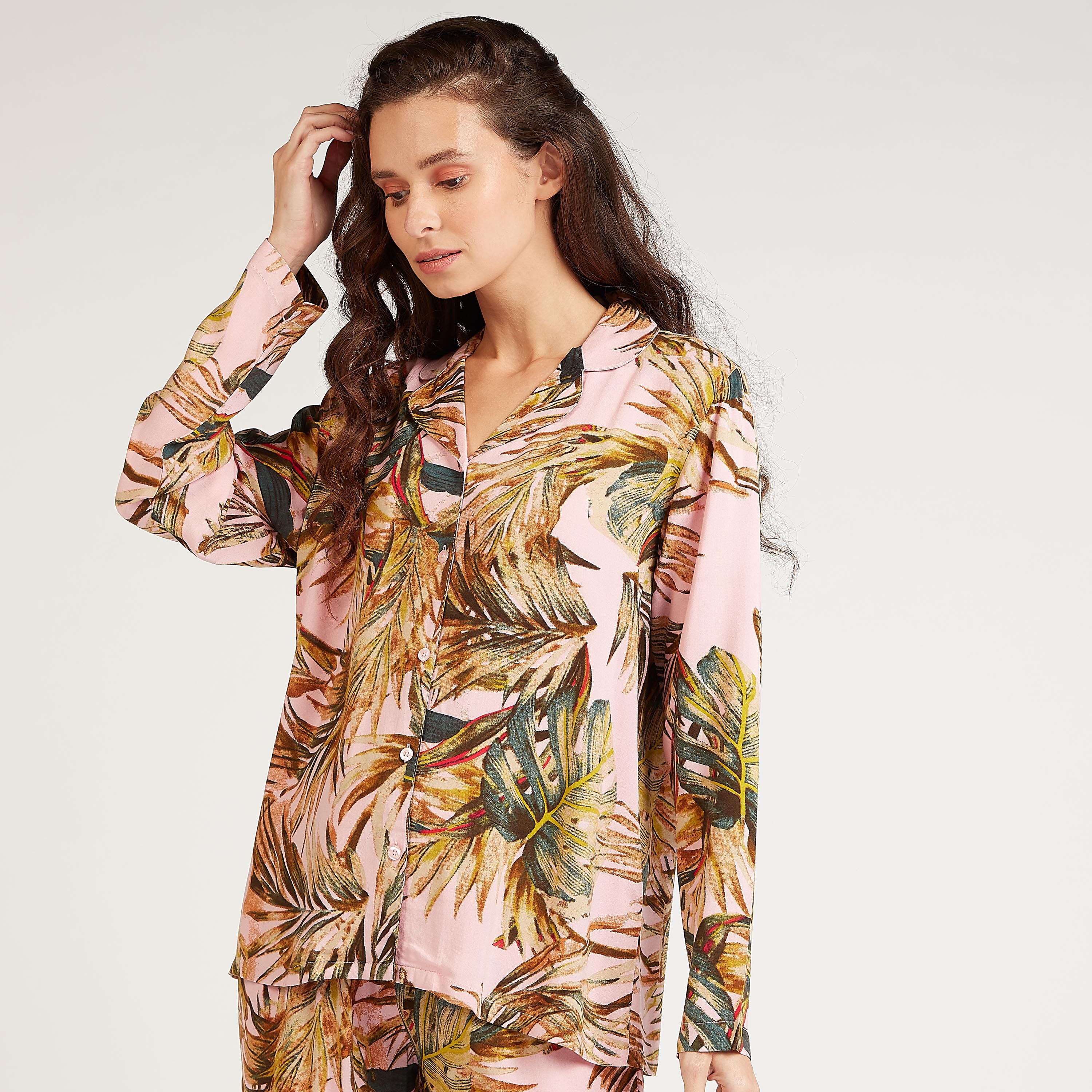 ملابس نوم بطبعات إستوائية - طقم من 3 قطع-women-clothing-nightwear-pyjamas-longsets-image-4