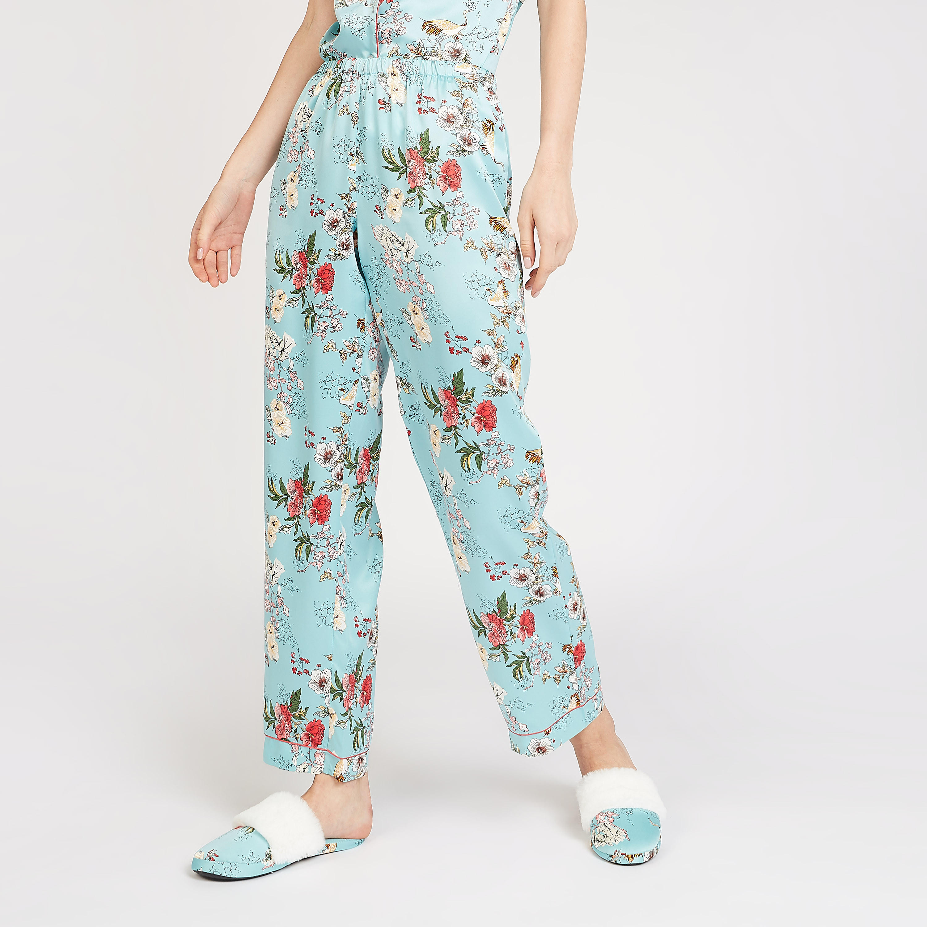 طقم بنطلون بيجاما طويل وقميص نوم بأكمام قصيرة وطبعات أزهار-women-clothing-nightwear-pyjamas-longsets-image-4