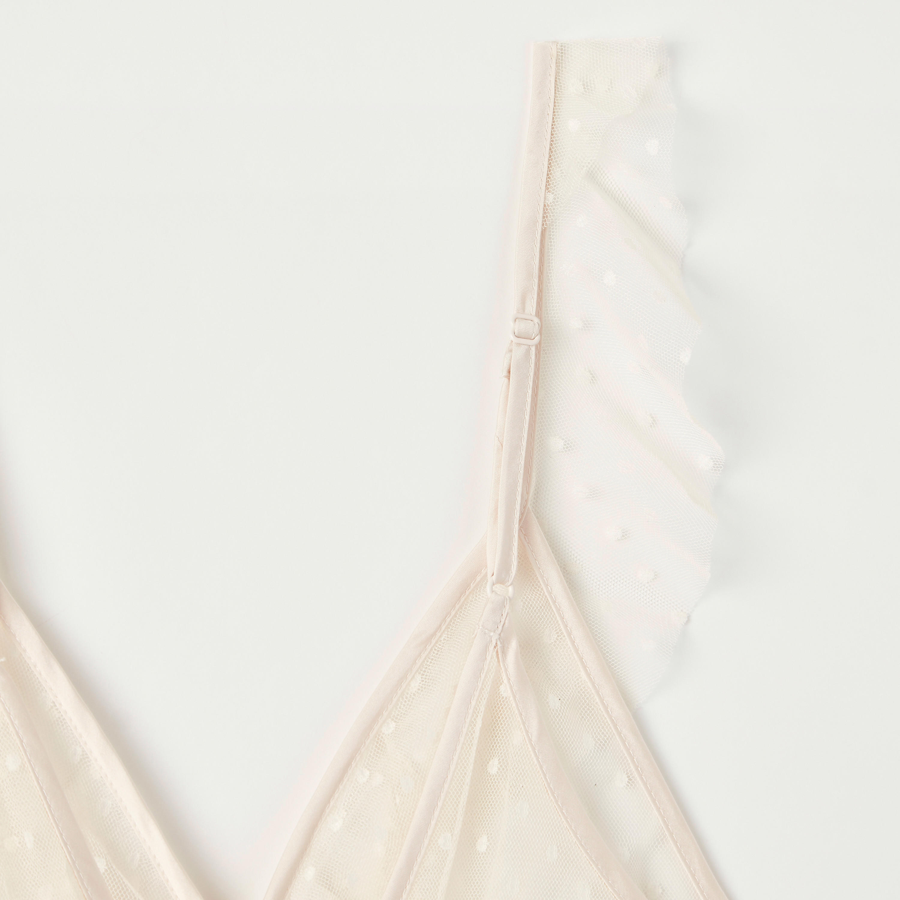 فستان بيبي دول بياقة V وتفاصيل دانتيل مع سروال-women-clothing-lingerie-lingeriesets-image-4