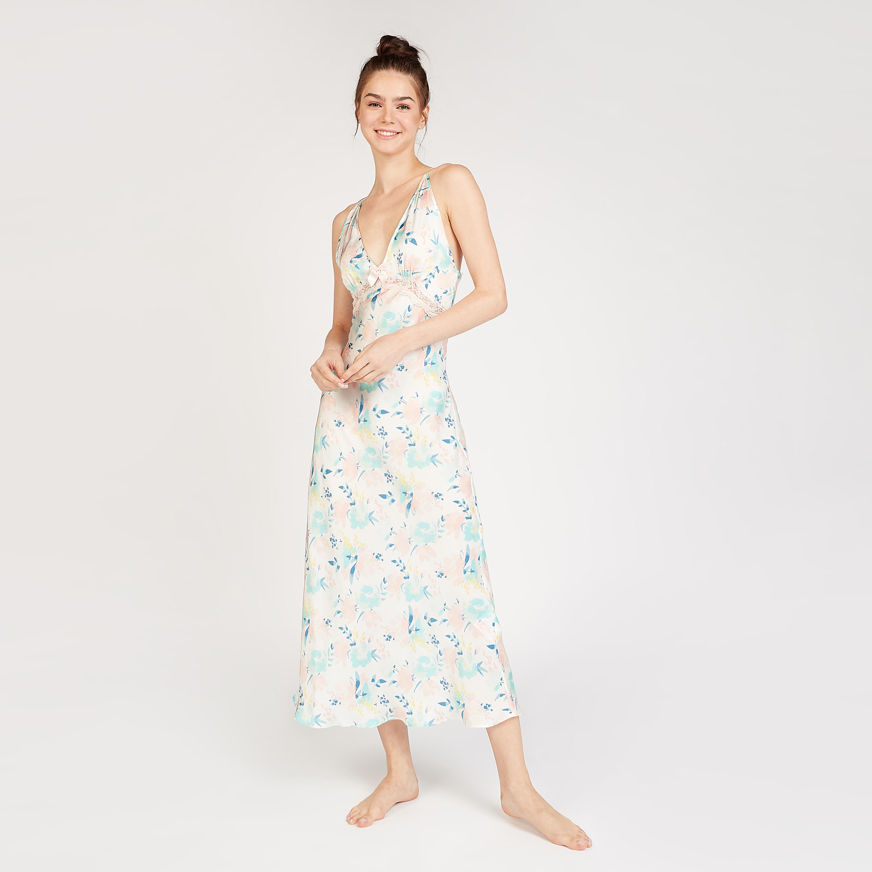 فستان نوم دون أكمام بطبعات وياقة v-women-clothing-nightwear-nighties-image-4