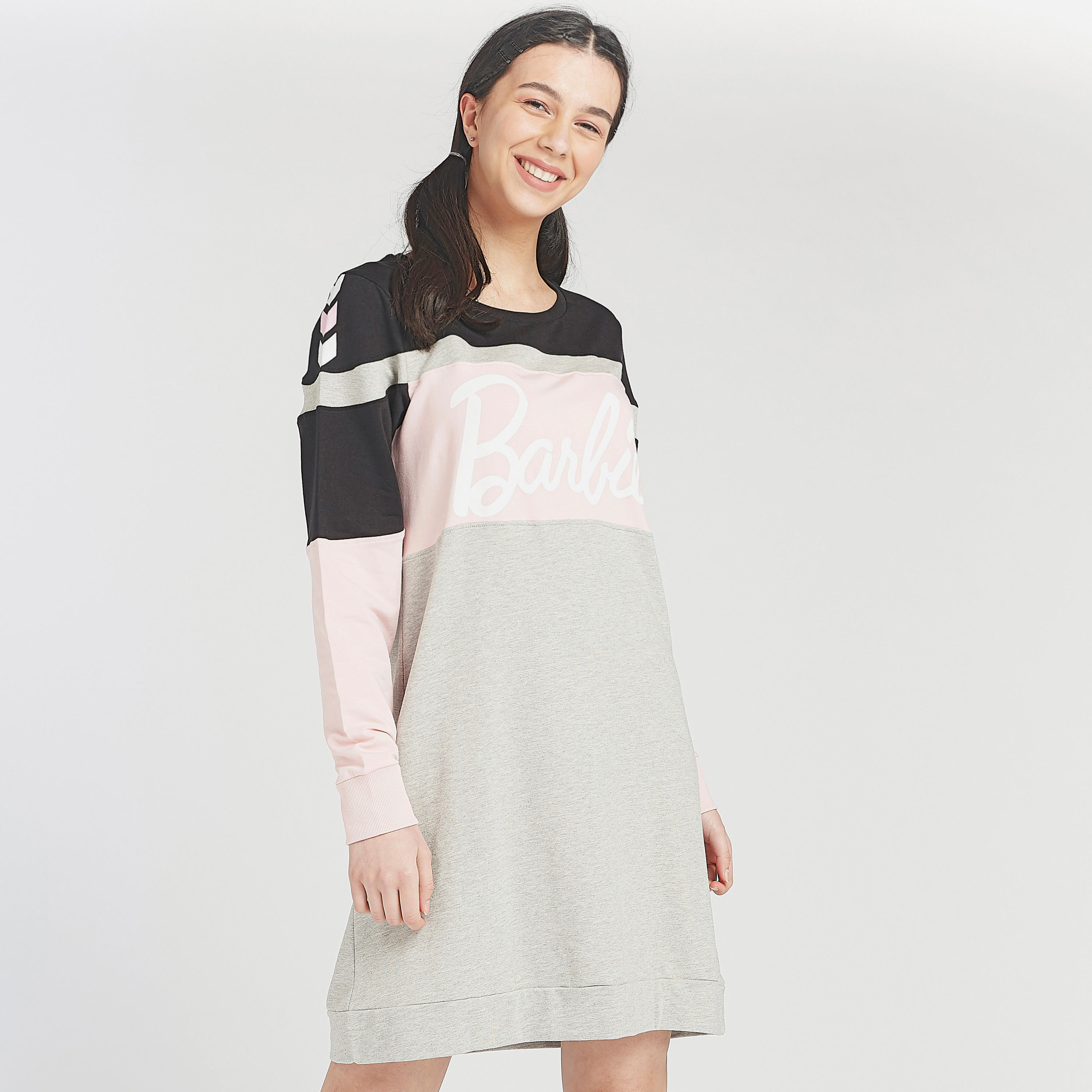 قميص نوم مستدام برقبة مستديرة وأكمام طويلة وطبعات باربي-women-clothing-nightwear-nighties-image-5