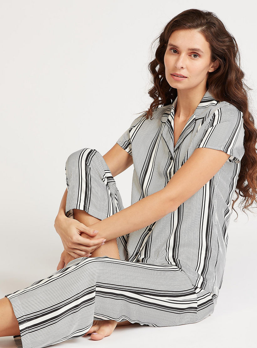 طقم بنطلون بيجاما طويل وقميص نوم مخطط بأكمام قصيرة-women-clothing-nightwear-pyjamas-longsets-image-6