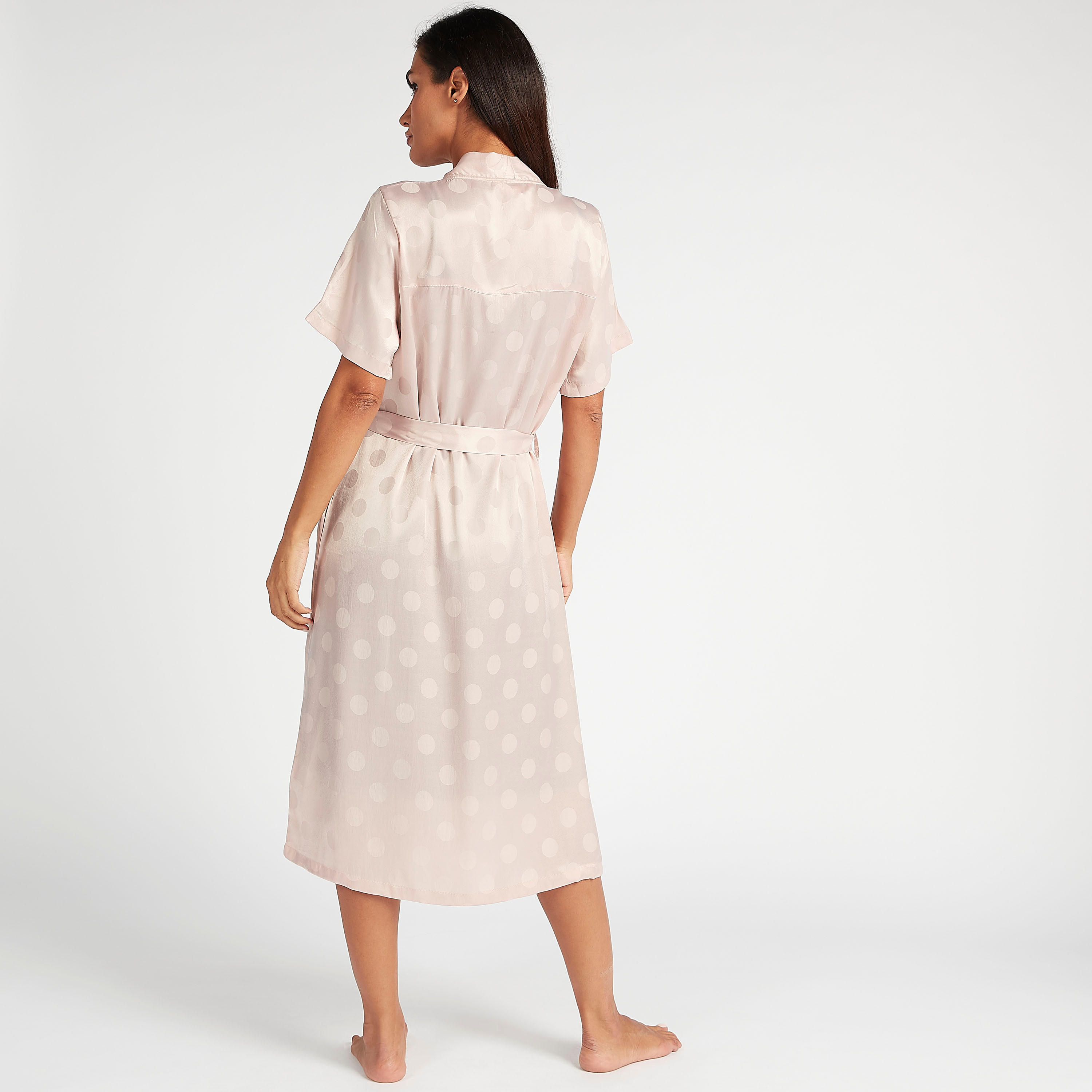 روب منقّط بأكمام قصيرة وأربطة-women-clothing-nightwear-robes-image-4