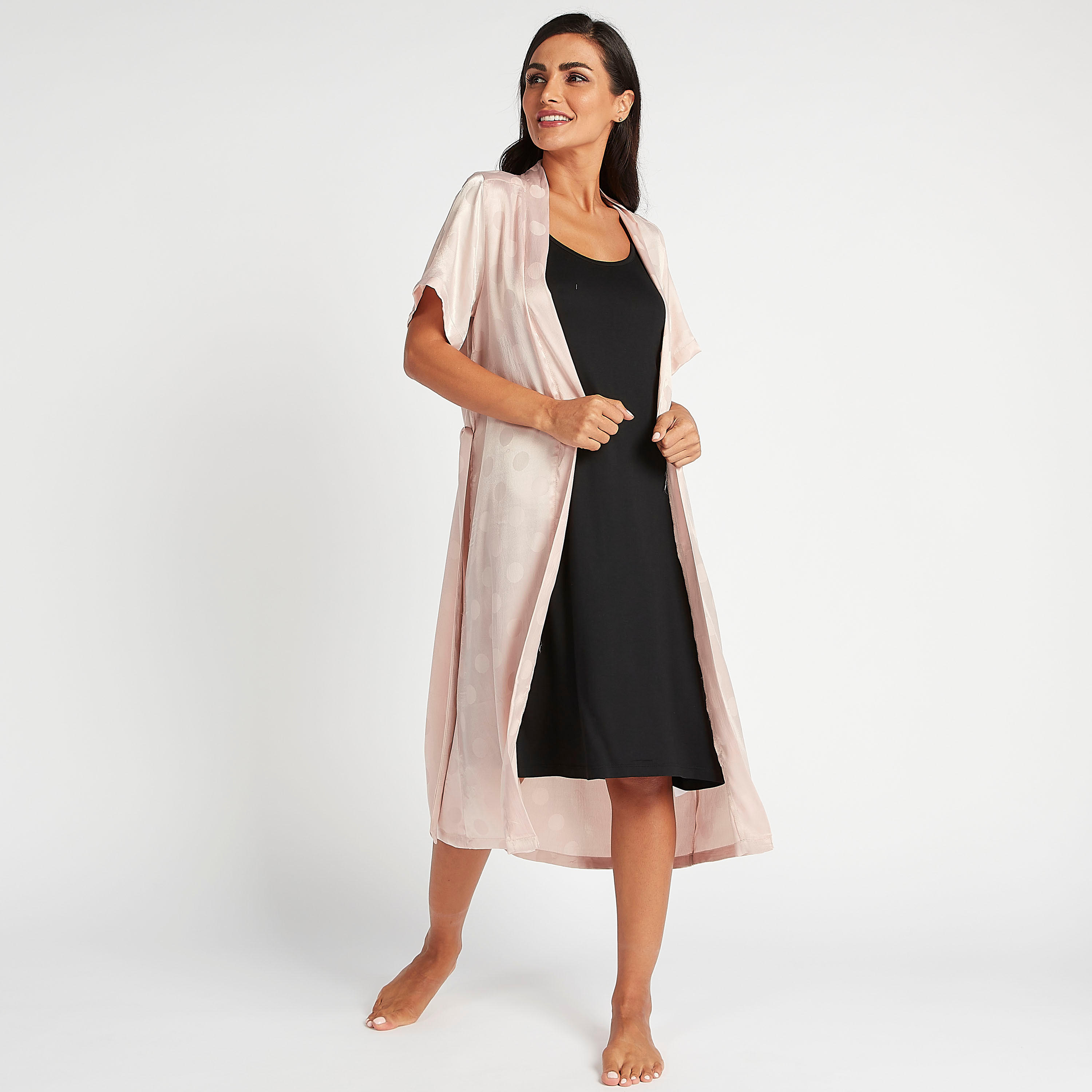 روب منقّط بأكمام قصيرة وأربطة-women-clothing-nightwear-robes-image-5