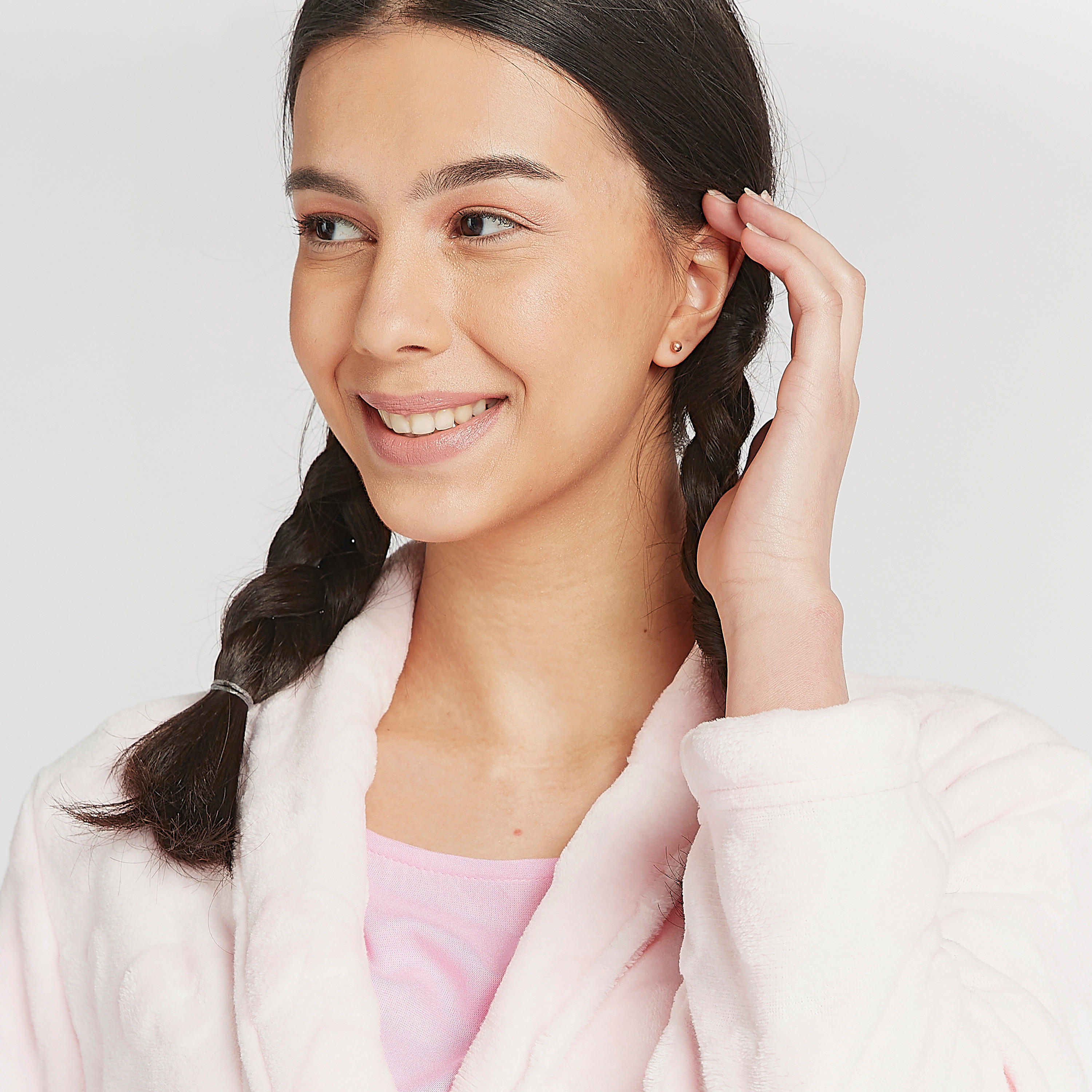 روب سادة بأكمام طويلة ورباط-women-clothing-nightwear-robes-image-3