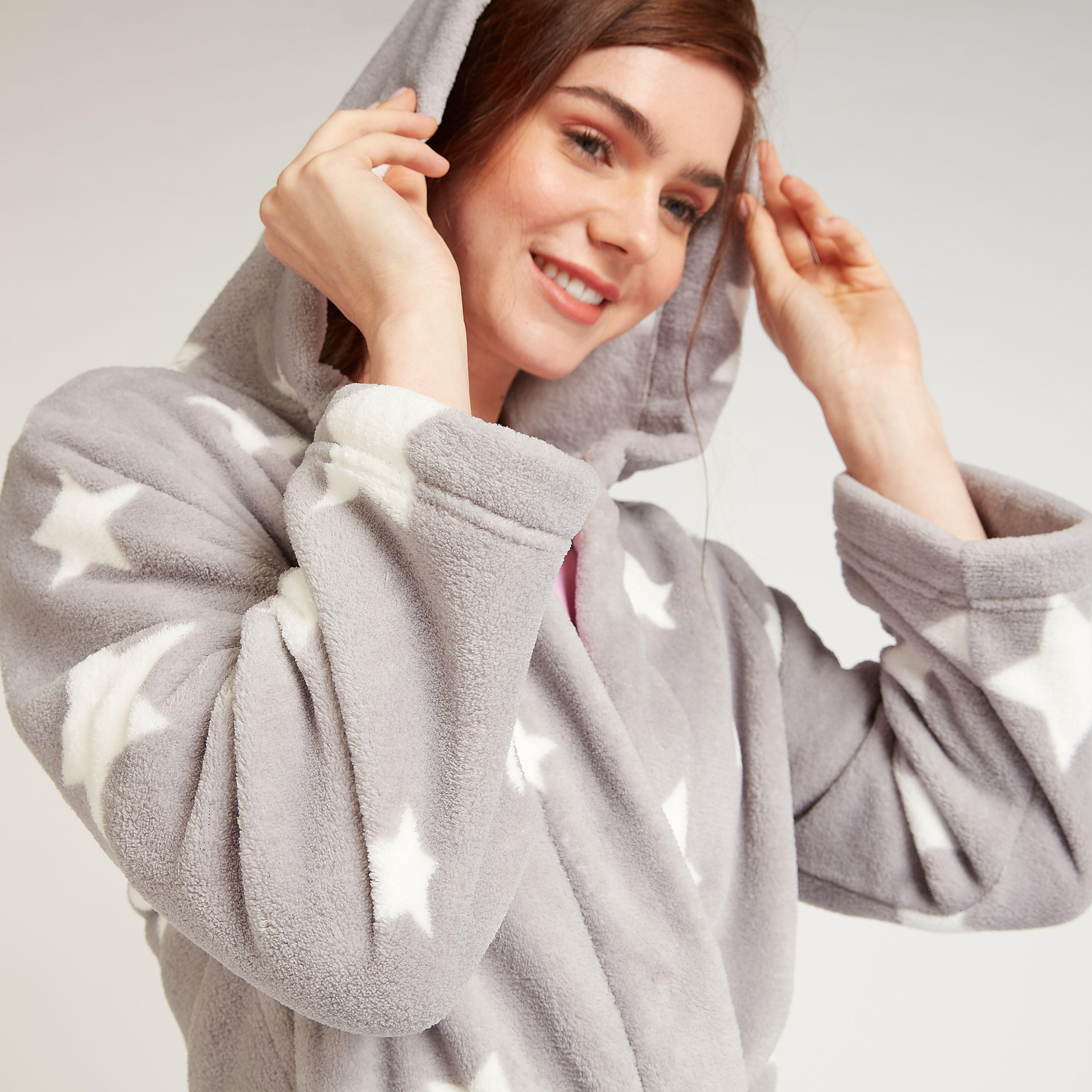 روب بأكمام طويلة ورباط وطبعات-women-clothing-nightwear-robes-image-3