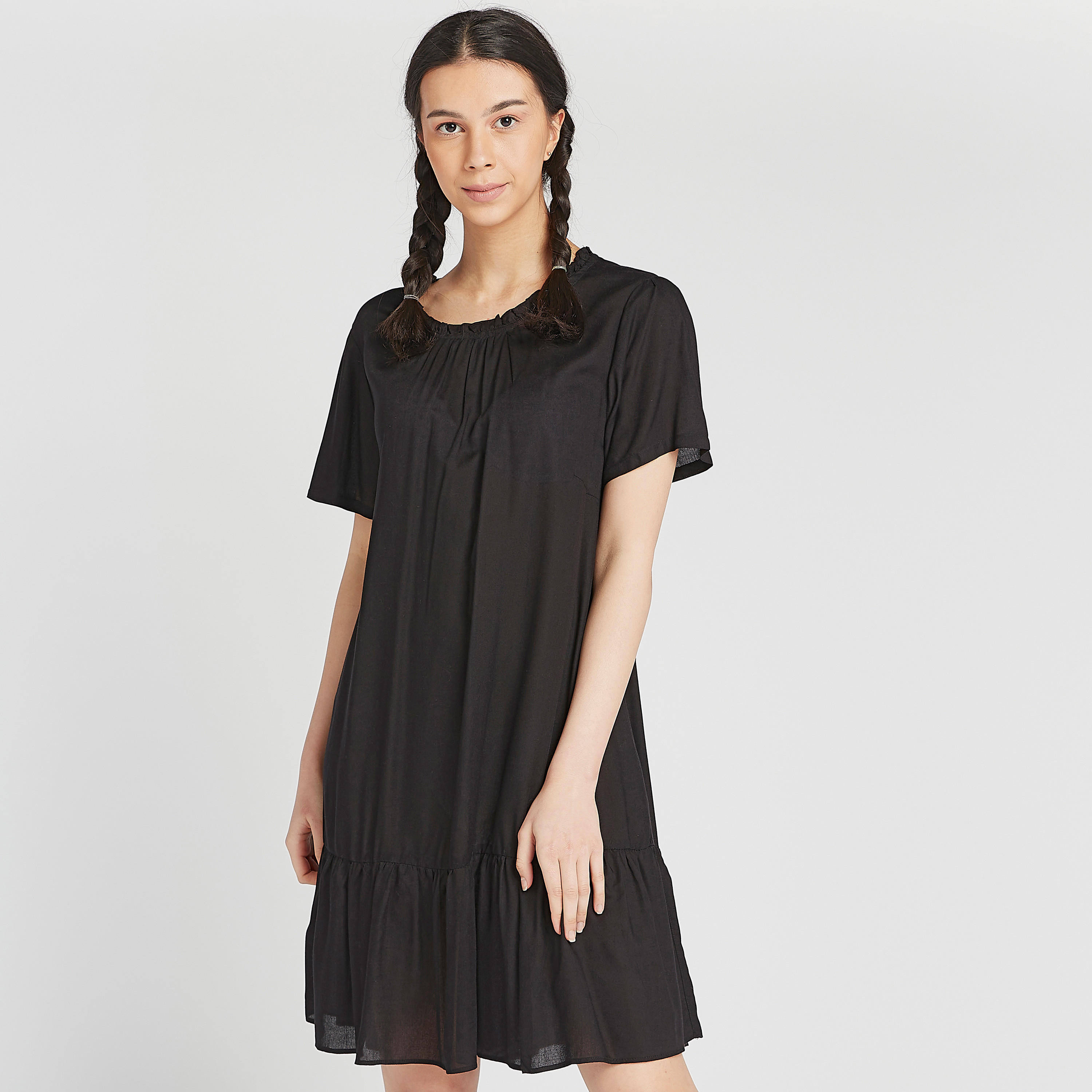 طقم فساتين نوم متنوّعة بياقة بكسرات وأكمام قصيرة - قطعتين-women-clothing-nightwear-nighties-image-2