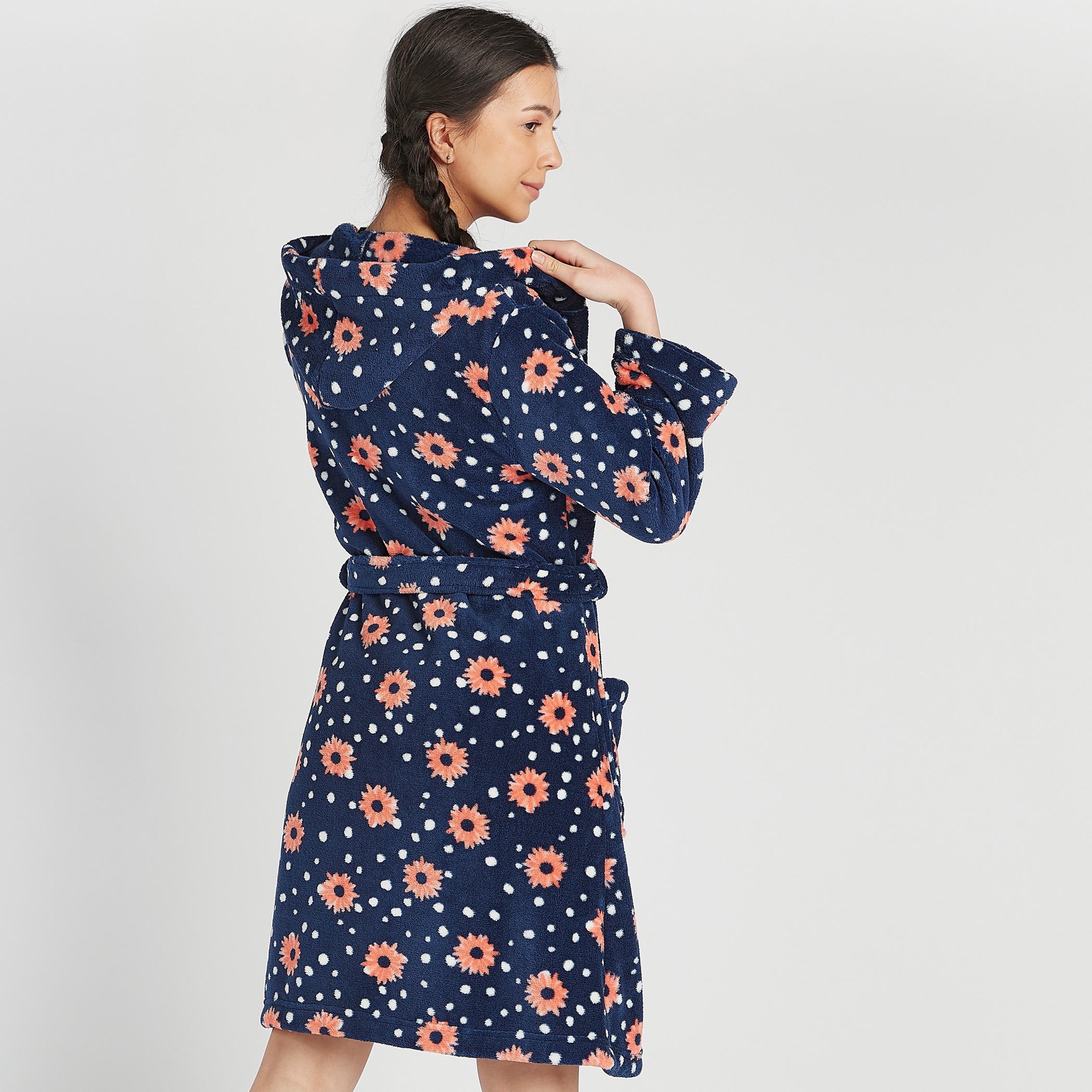 روب بأكمام طويلة ورباط وطبعات أزهار-women-clothing-nightwear-robes-image-3