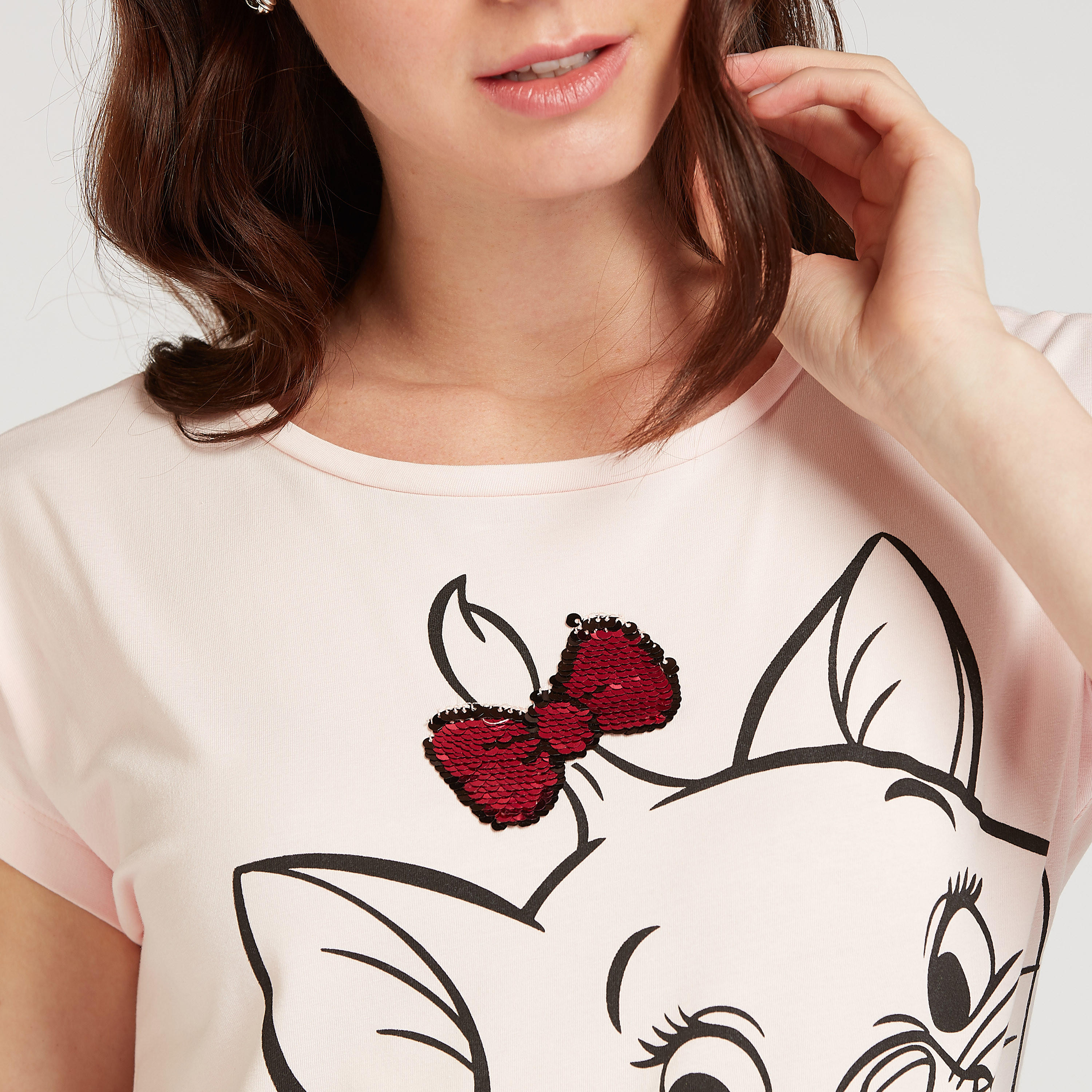 طقم مستدام شورت وتيشيرت بياقة مستديرة بطبعات ماري-women-clothing-nightwear-pyjamas-longsets-image-3