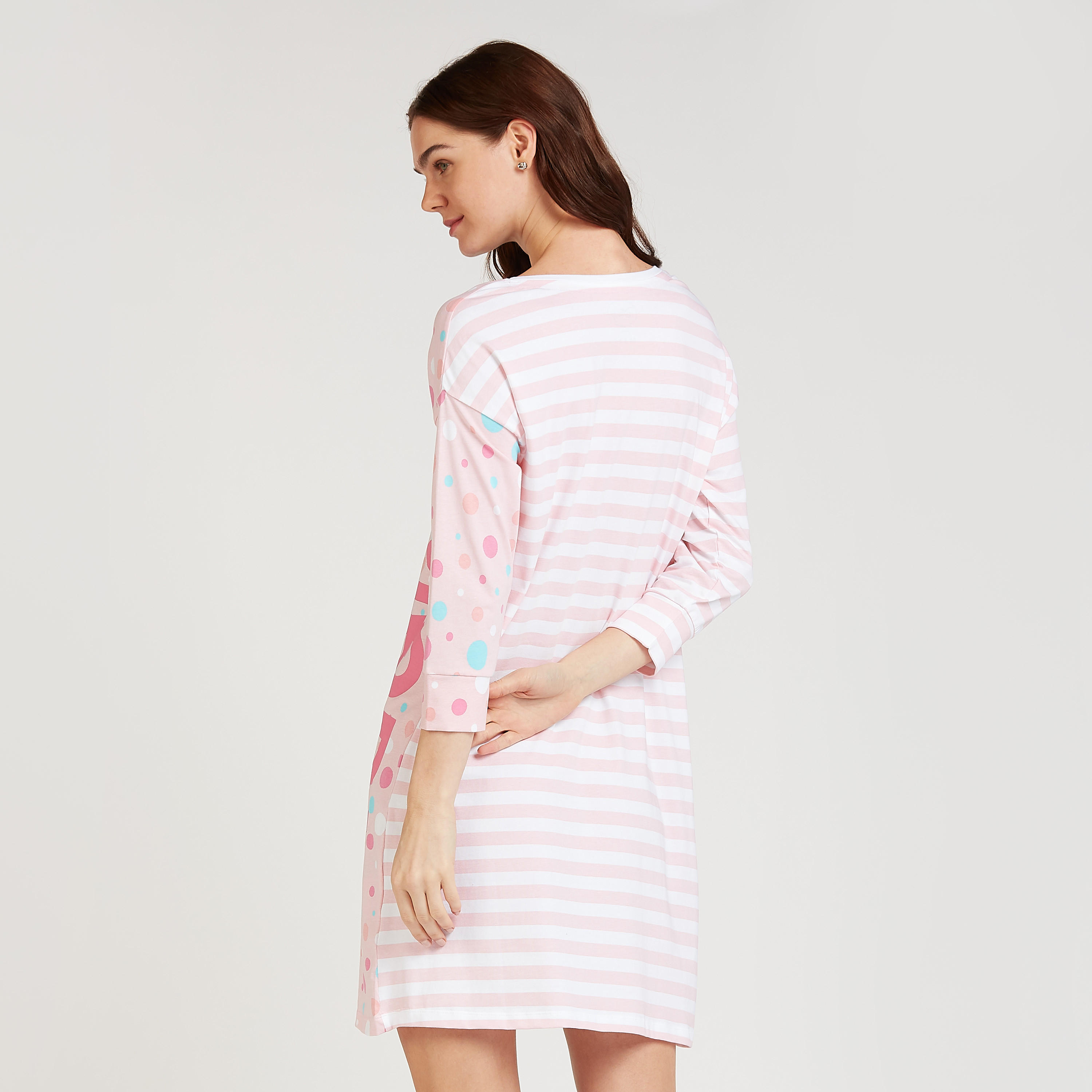 فستان نوم مستدام بياقة مستديرة وأكمام طويلة وطبعات ماري-women-clothing-nightwear-nighties-image-4