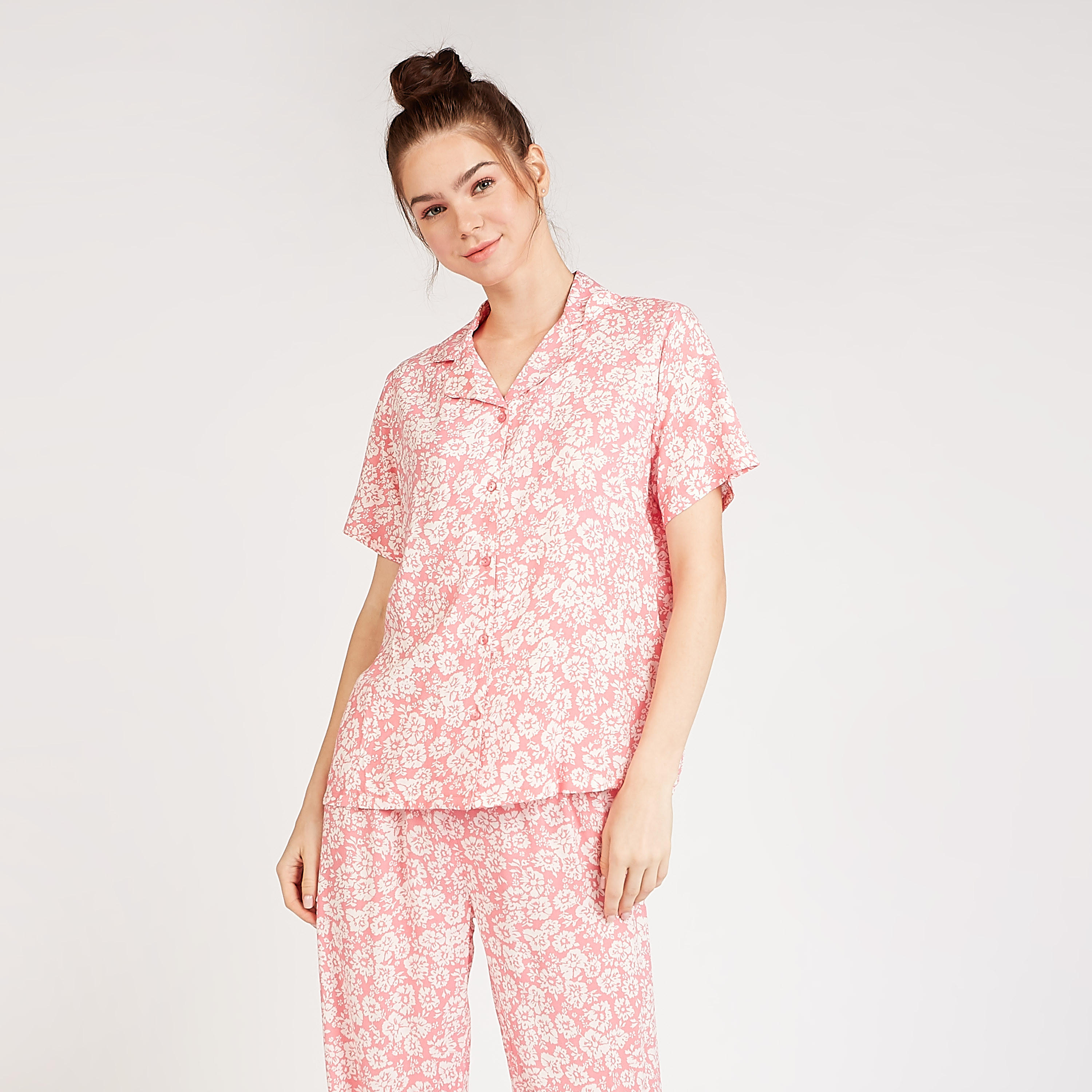 طقم بيجاما بطبعات أزهار- 3 قطع-women-clothing-nightwear-pyjamas-longsets-image-5