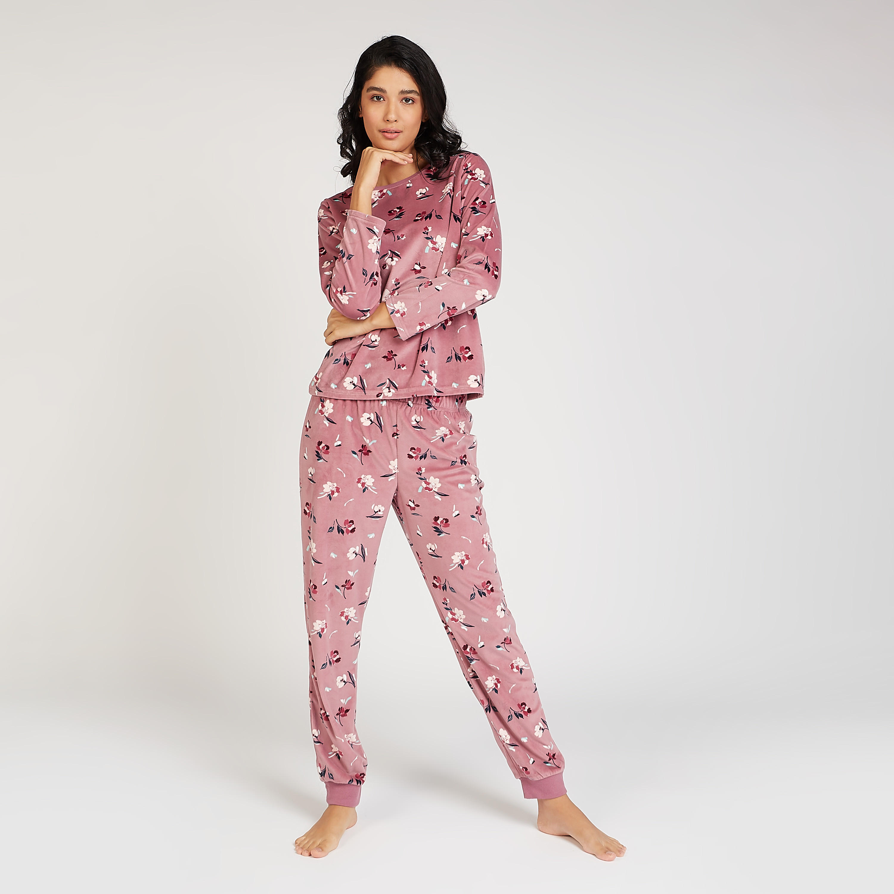 طقم مستدام بيجاما وتيشيرت بطبعات وأكمام طويلة-women-clothing-nightwear-pyjamas-longsets-image-1