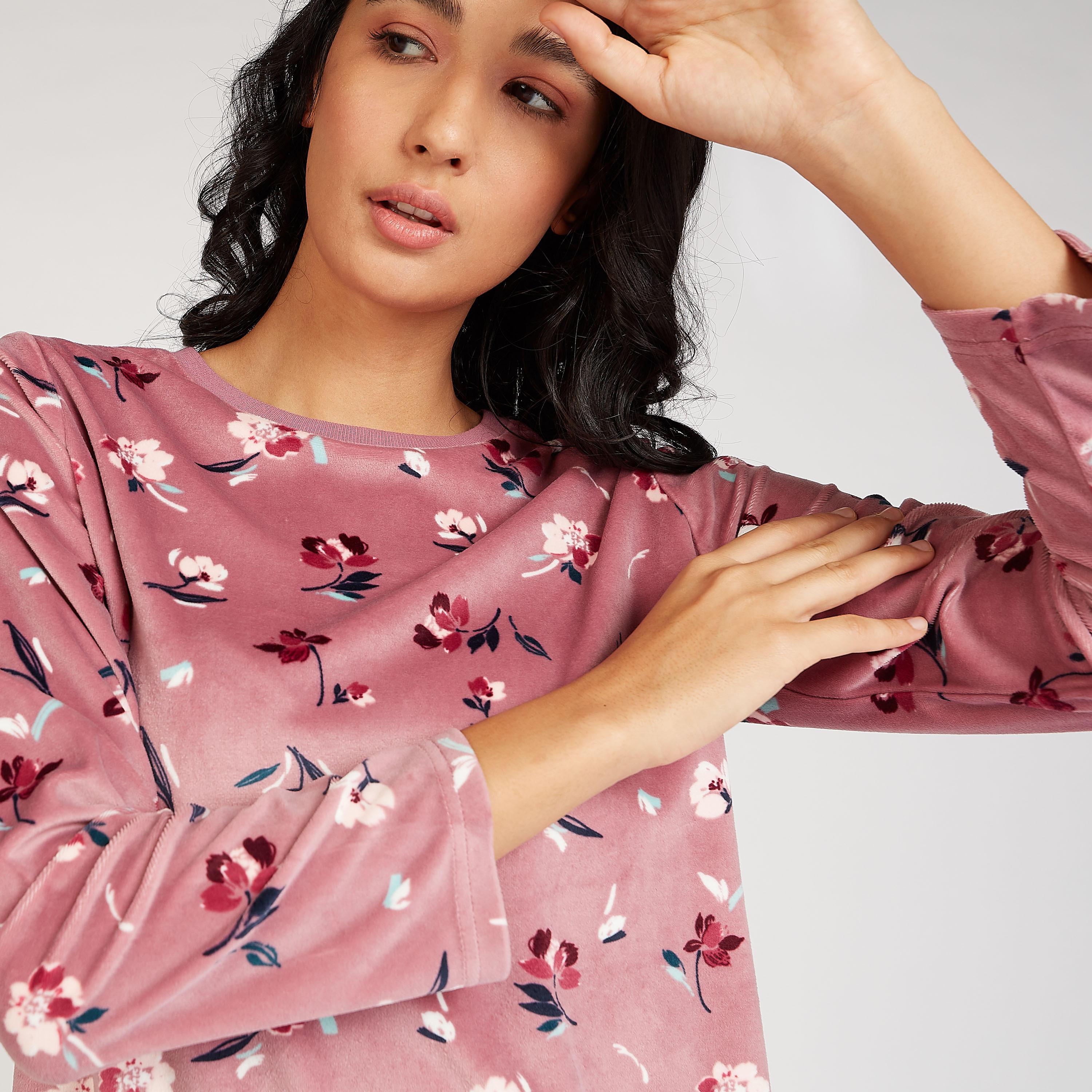 طقم مستدام بيجاما وتيشيرت بطبعات وأكمام طويلة-women-clothing-nightwear-pyjamas-longsets-image-2