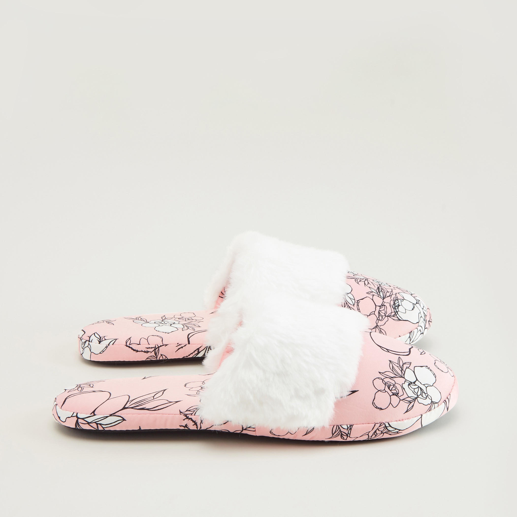 شبشب غرفة نوم سهل الارتداء بطبعات أزهار ومقدّمة مغلقة وتفاصيل مخمليّة-women-clothing-nightwear-bedroomslippers-image-5