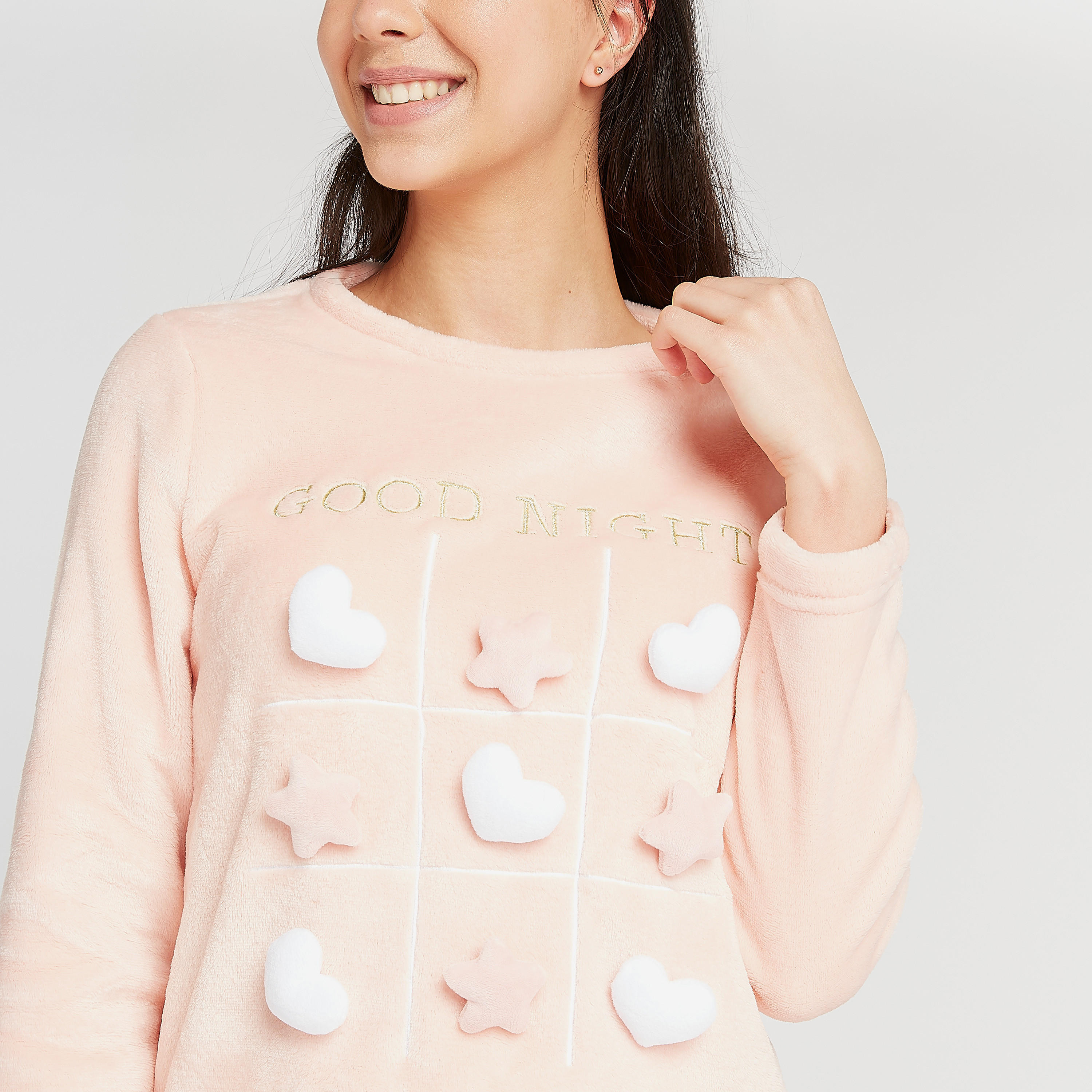 طقم مستدام بنطلون بيجاما طويل وتيشيرت بياقة مستديرة و طبعات-women-clothing-nightwear-pyjamas-longsets-image-7
