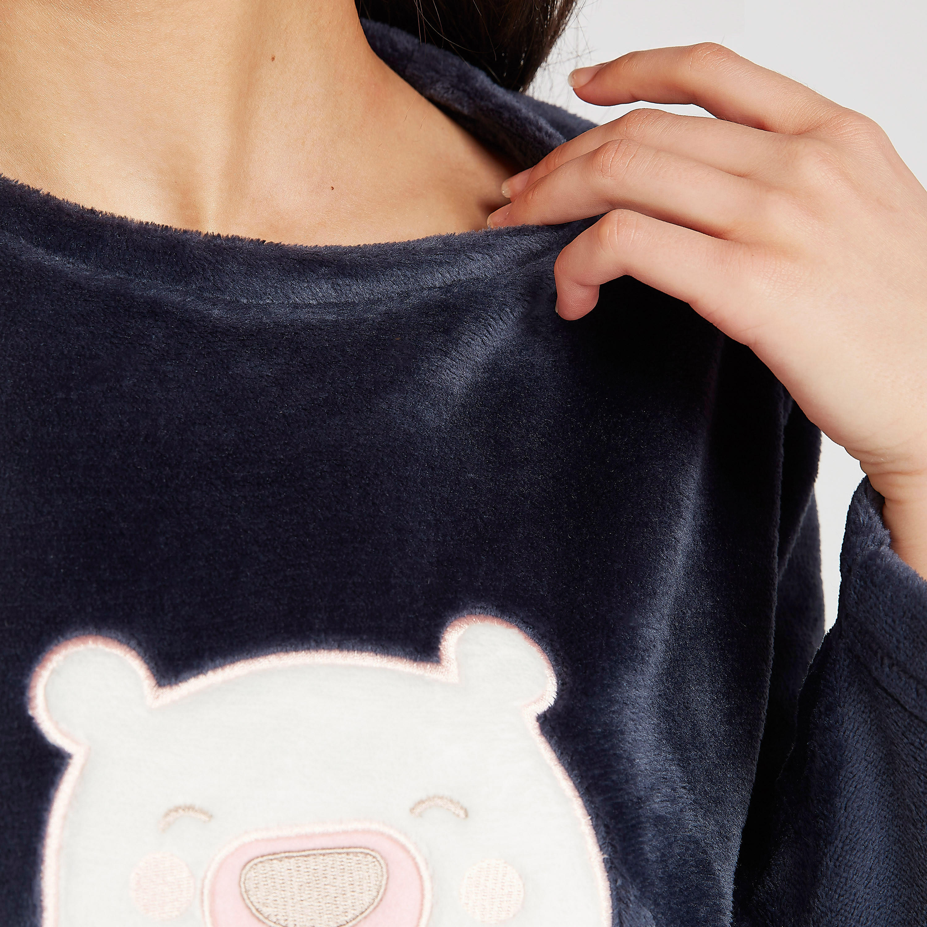 طقم مستدام بنطلون بيجاما وبلوزة بارزة الملمس بأكمام طويلة-women-clothing-nightwear-pyjamas-longsets-image-4