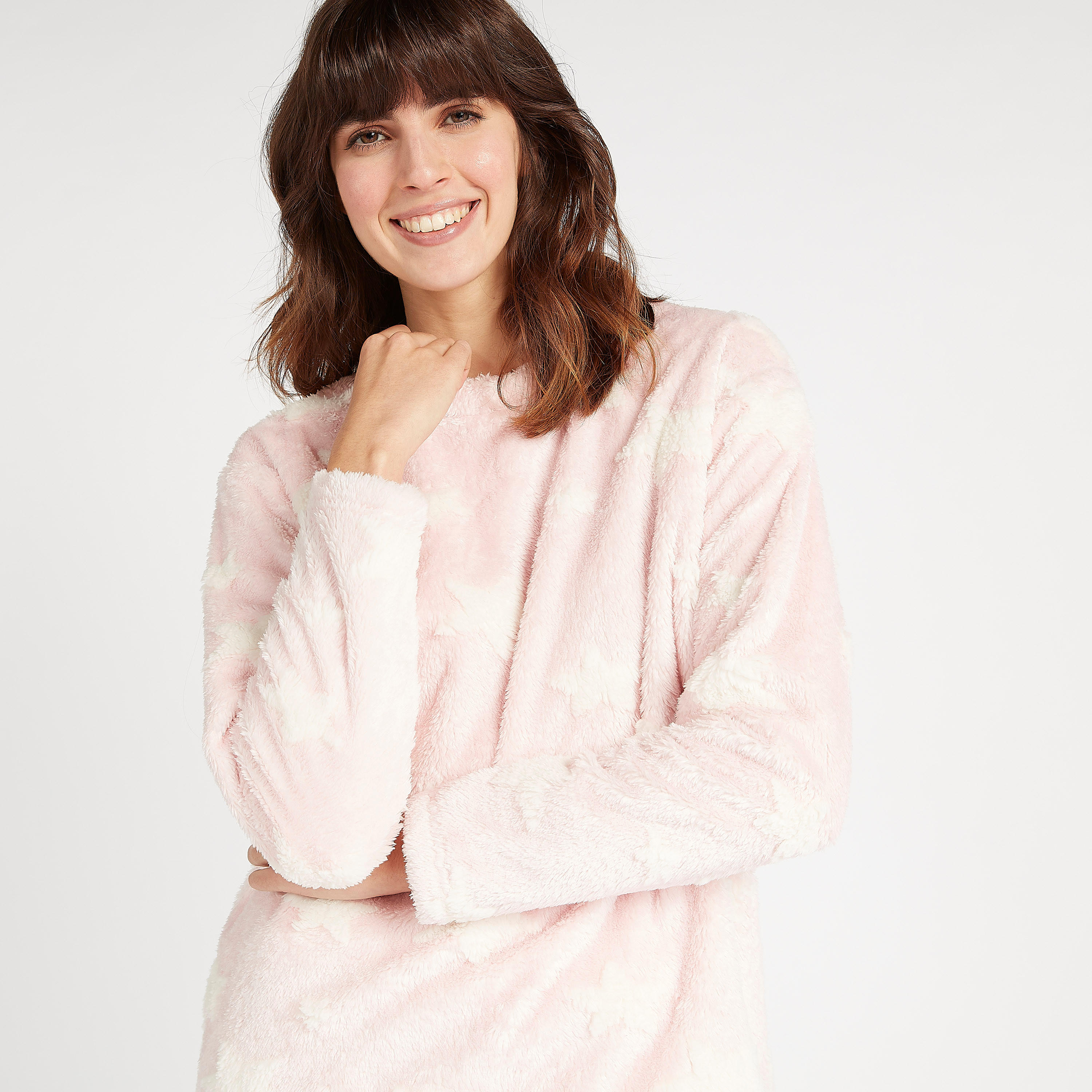 طقم بيجاما مستدام وبلوزة مخمليّة بارزة الملمس بأكمام طويلة-women-clothing-nightwear-pyjamas-longsets-image-2