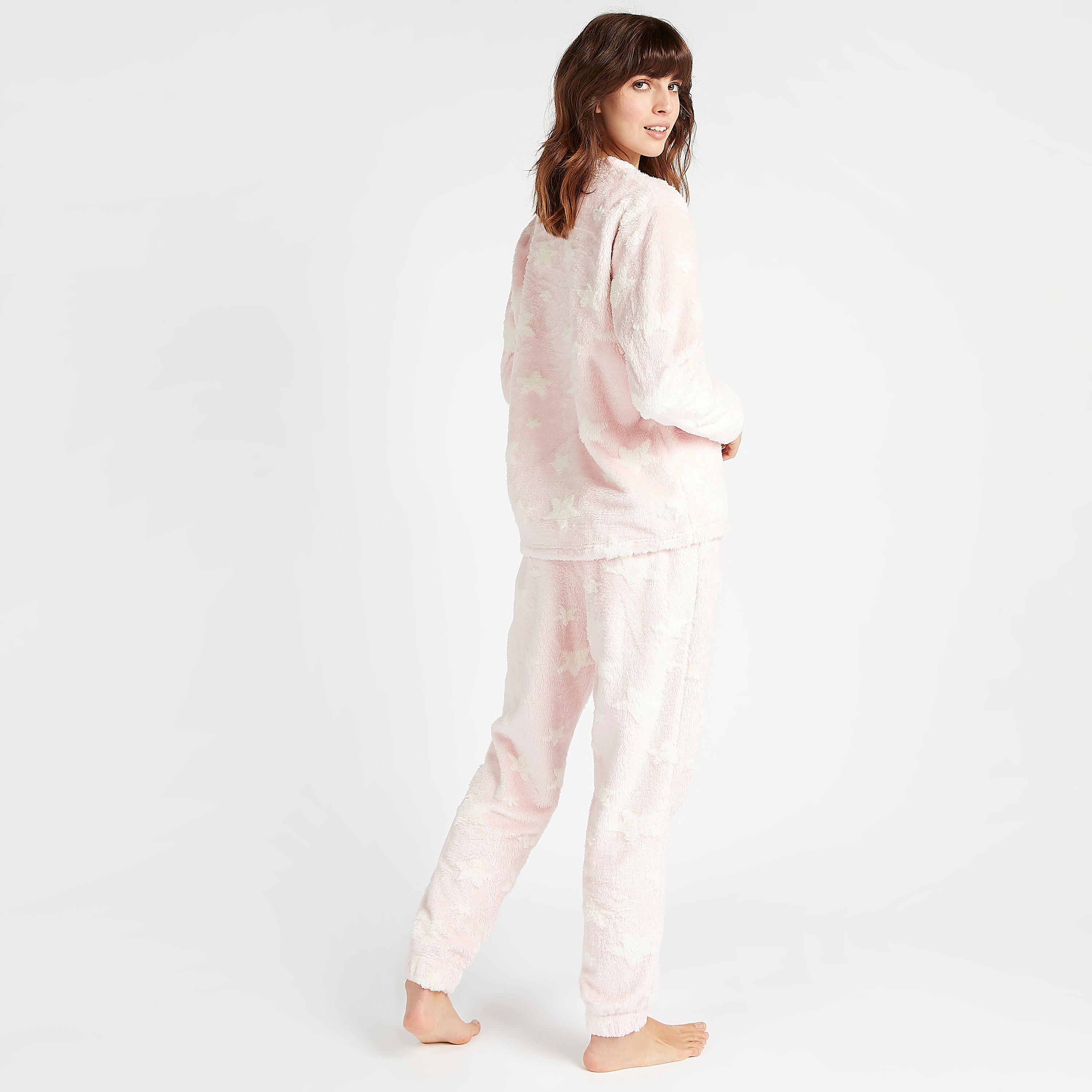 طقم بيجاما مستدام وبلوزة مخمليّة بارزة الملمس بأكمام طويلة-women-clothing-nightwear-pyjamas-longsets-image-3