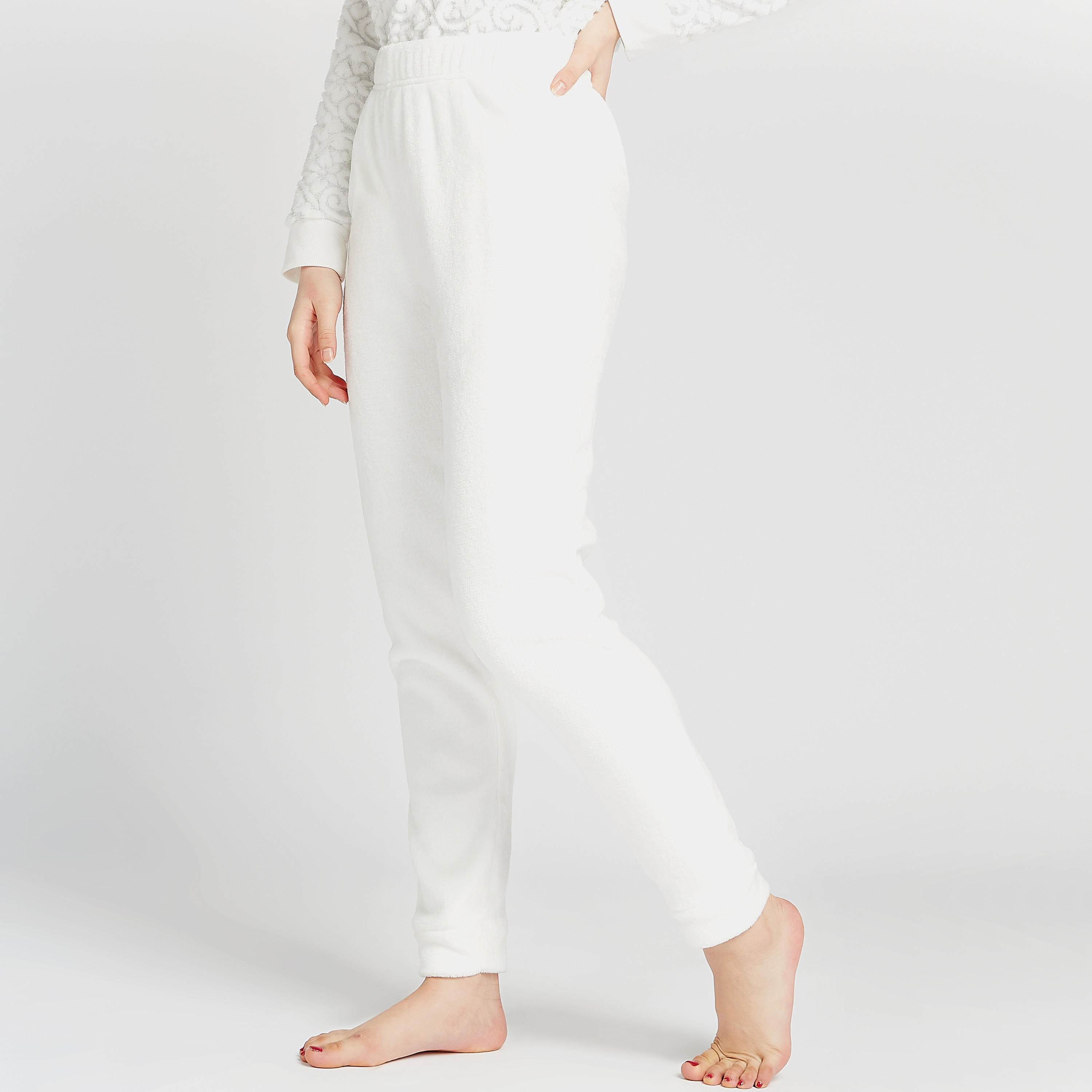 طقم بيجاما مستدام وبلوزة مخمليّة بارزة الملمس بأكمام طويلة-women-clothing-nightwear-pyjamas-longsets-image-5