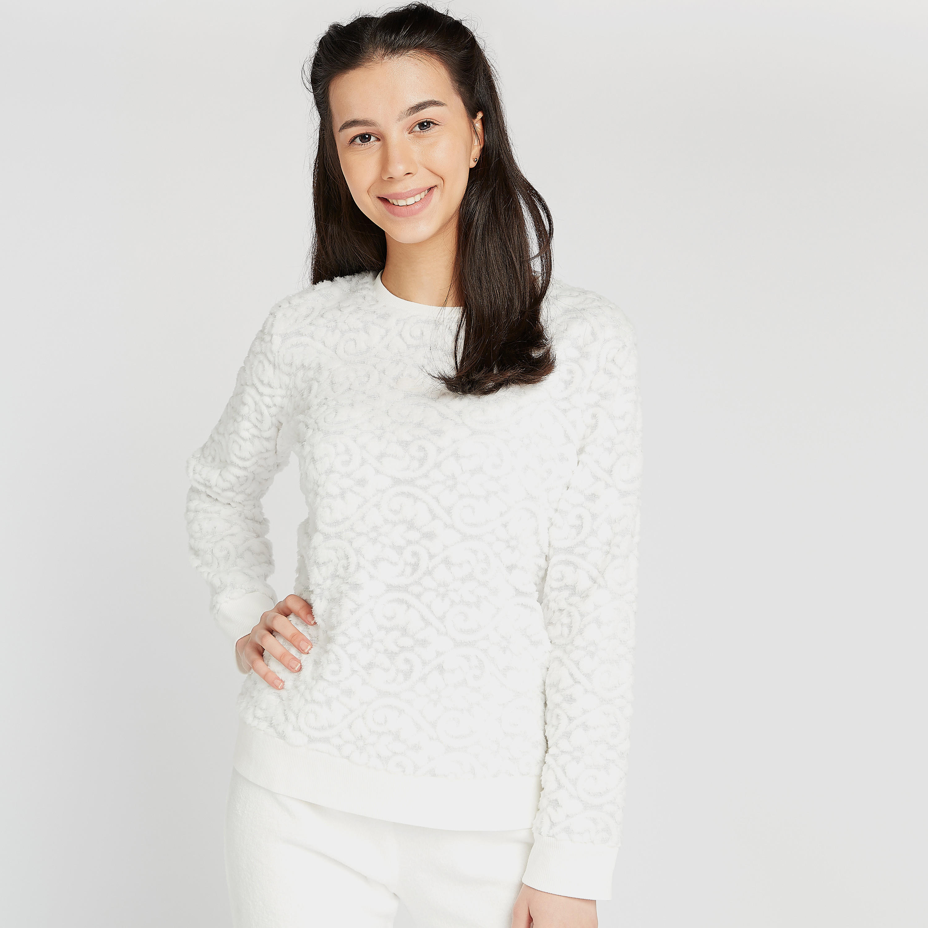 طقم بيجاما مستدام وبلوزة مخمليّة بارزة الملمس بأكمام طويلة-women-clothing-nightwear-pyjamas-longsets-image-6