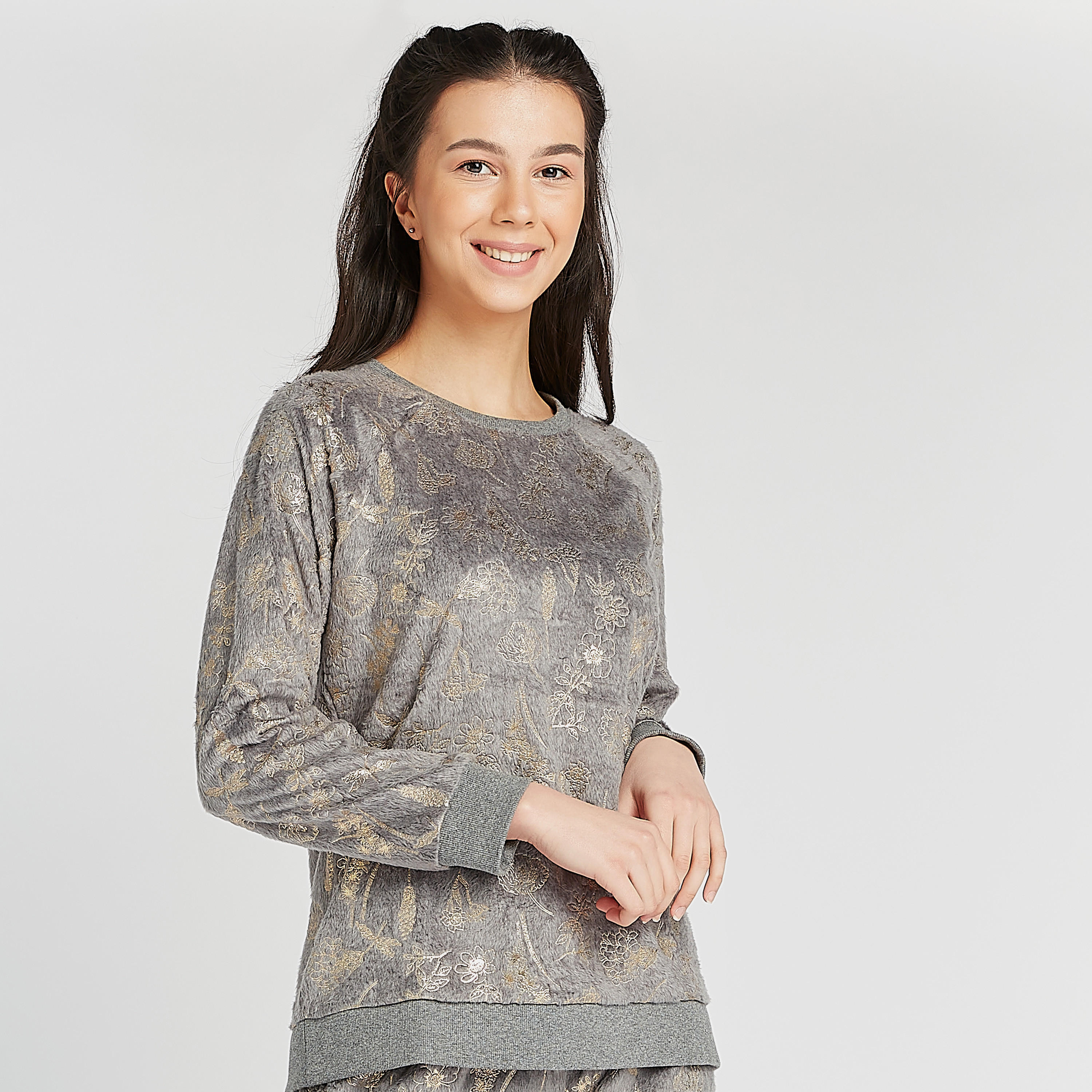 طقم بيجاما مستدام وبلوزة مخمليّة بارزة الملمس بأكمام طويلة-women-clothing-nightwear-pyjamas-longsets-image-7