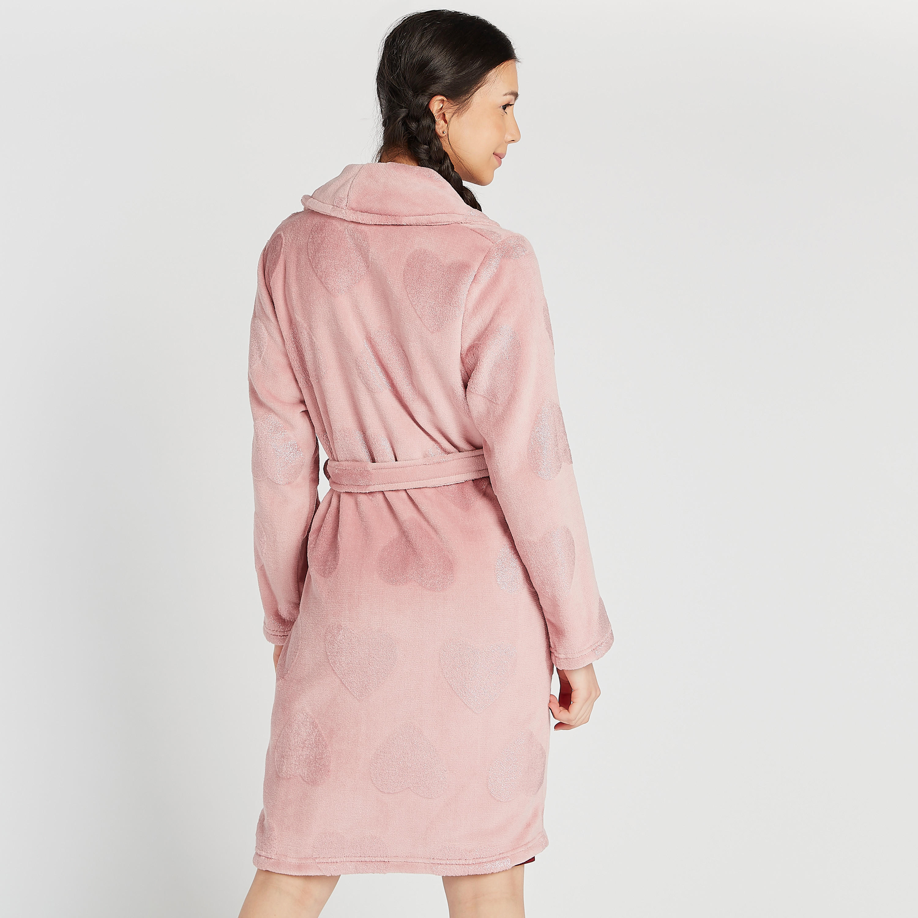 روب حمّام مستدام بياقة منسدلة وأربطة وطبعات-women-clothing-nightwear-robes-image-4