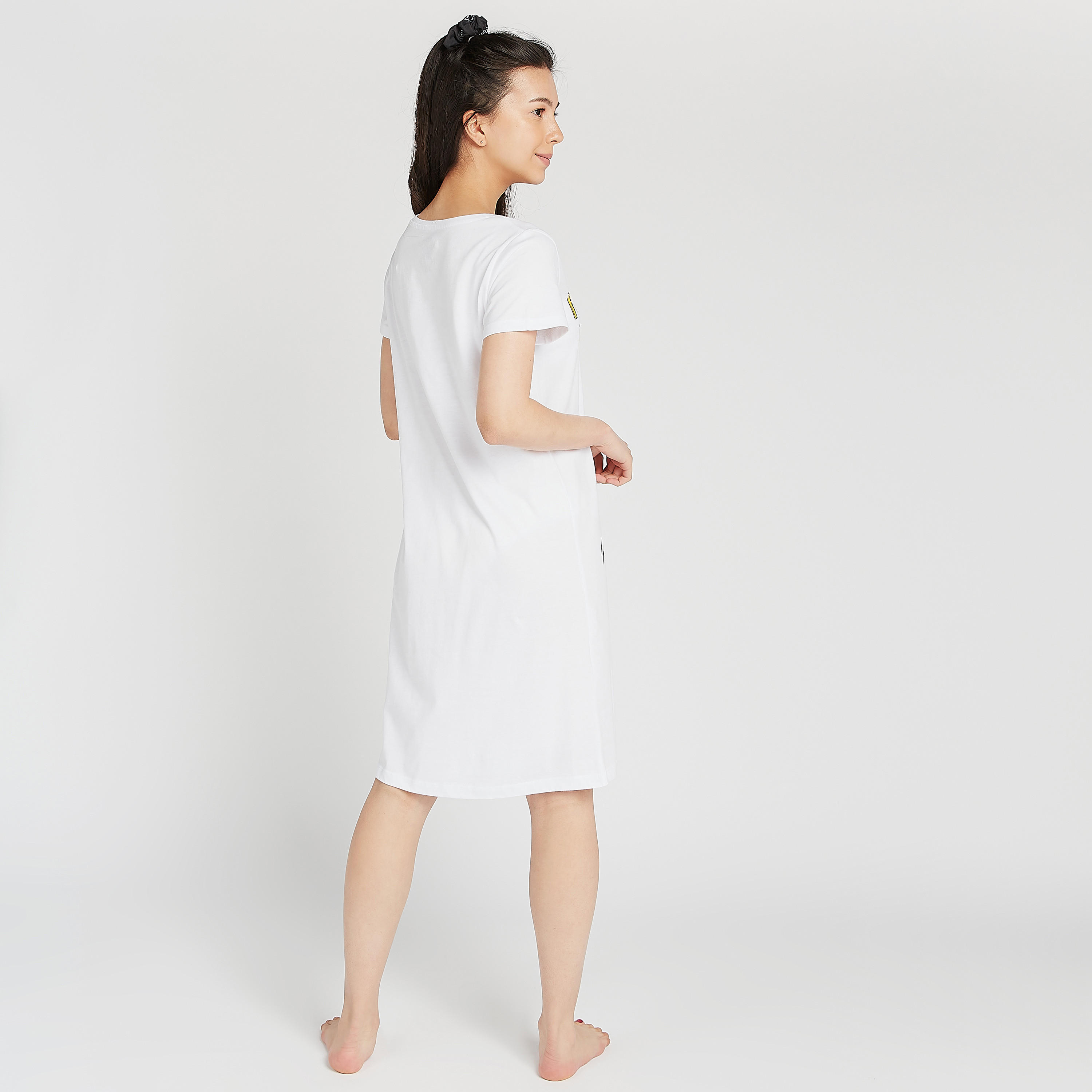 طقم فساتين نوم مستدامة بأكمام قصيرة وطبعات - قطعتين-women-clothing-nightwear-nighties-image-4