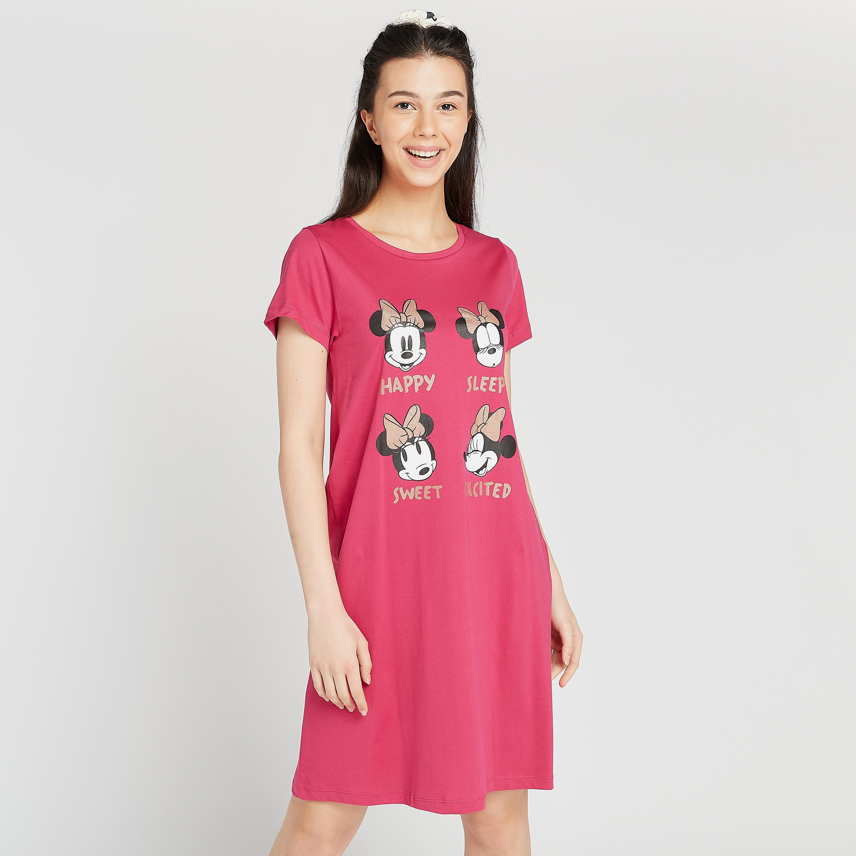 فستان نوم مستدام بياقة مستديرة وطبعات - طقم من قطعتين-women-clothing-nightwear-nighties-image-1