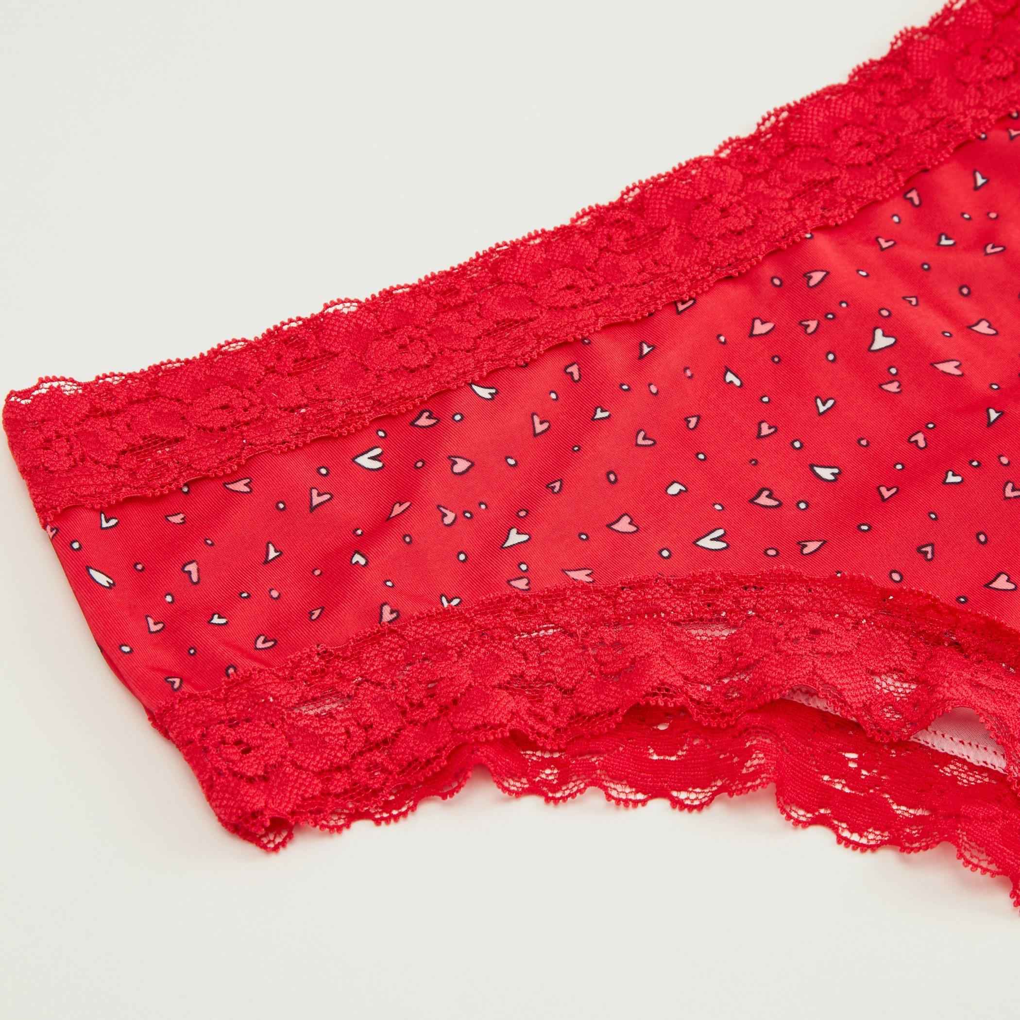 سروال داخلي بخصر مطاطي وتفاصيل دانتيل وطبعات-women-clothing-lingerie-panties-image-2